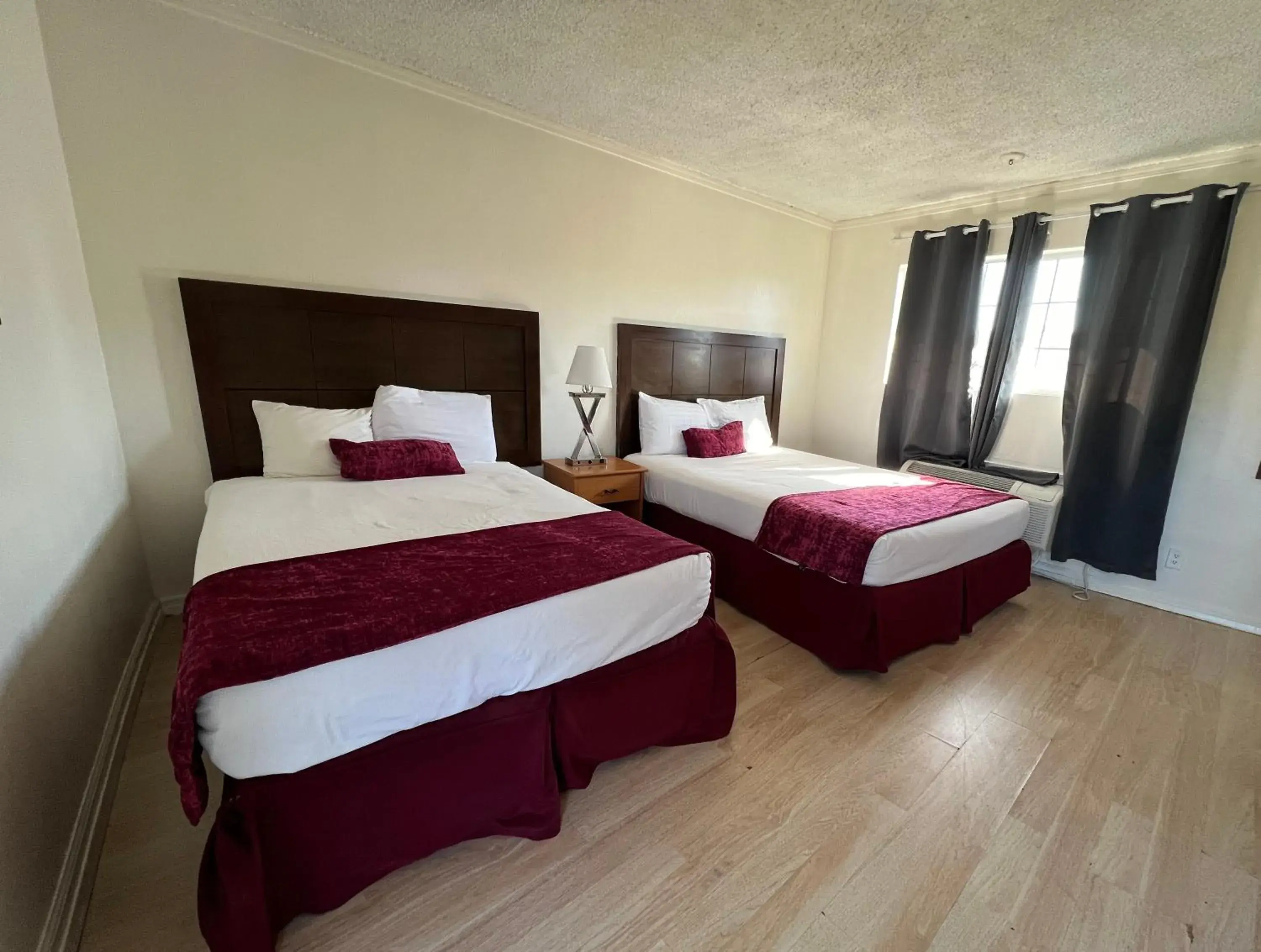 Double Room with Two Double Beds in Hometown Inn North Hills Double Room with Two Double Beds in Hometown Inn North Hills