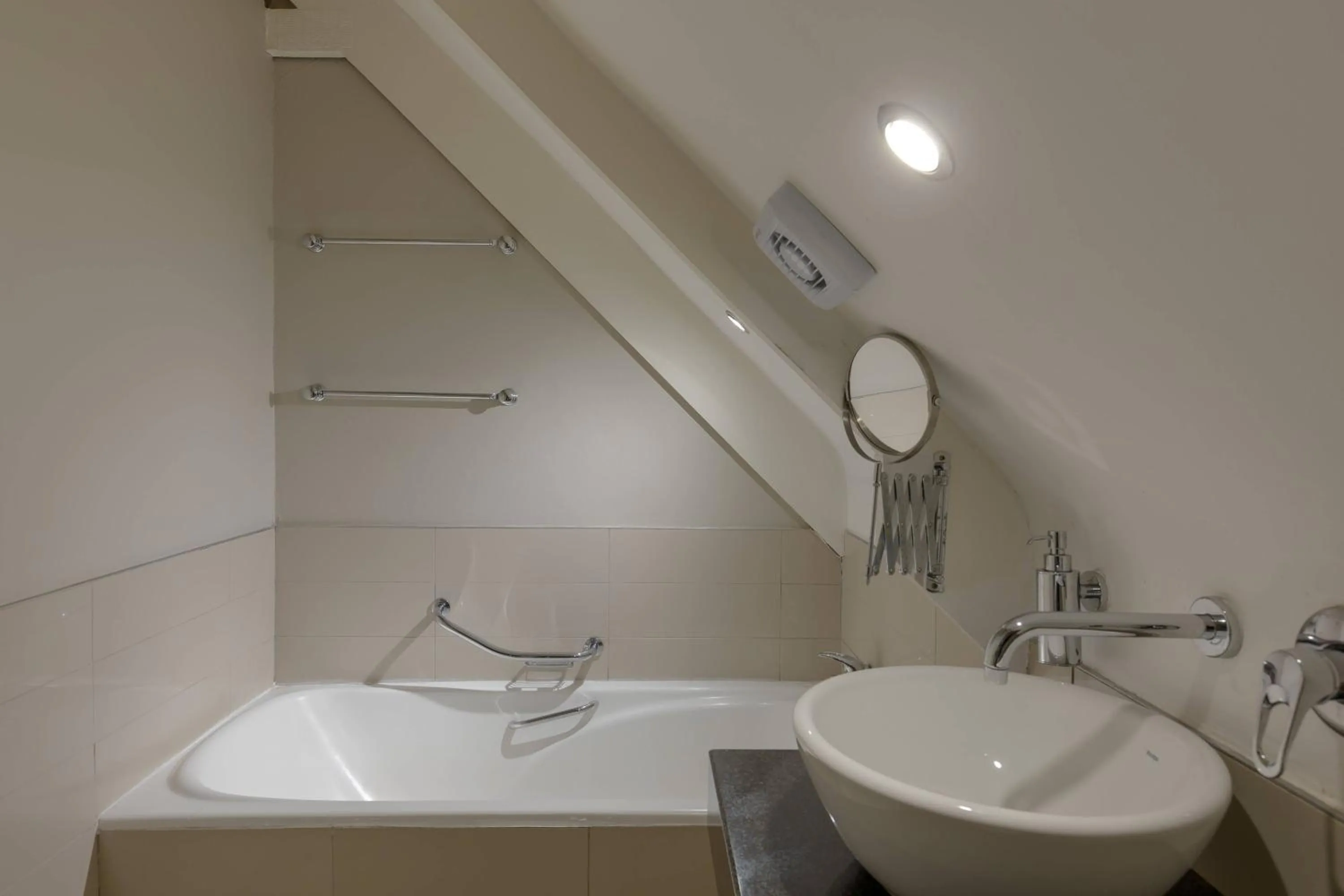 Bathroom in Protea Hotel by Marriott Cape Town Durbanville