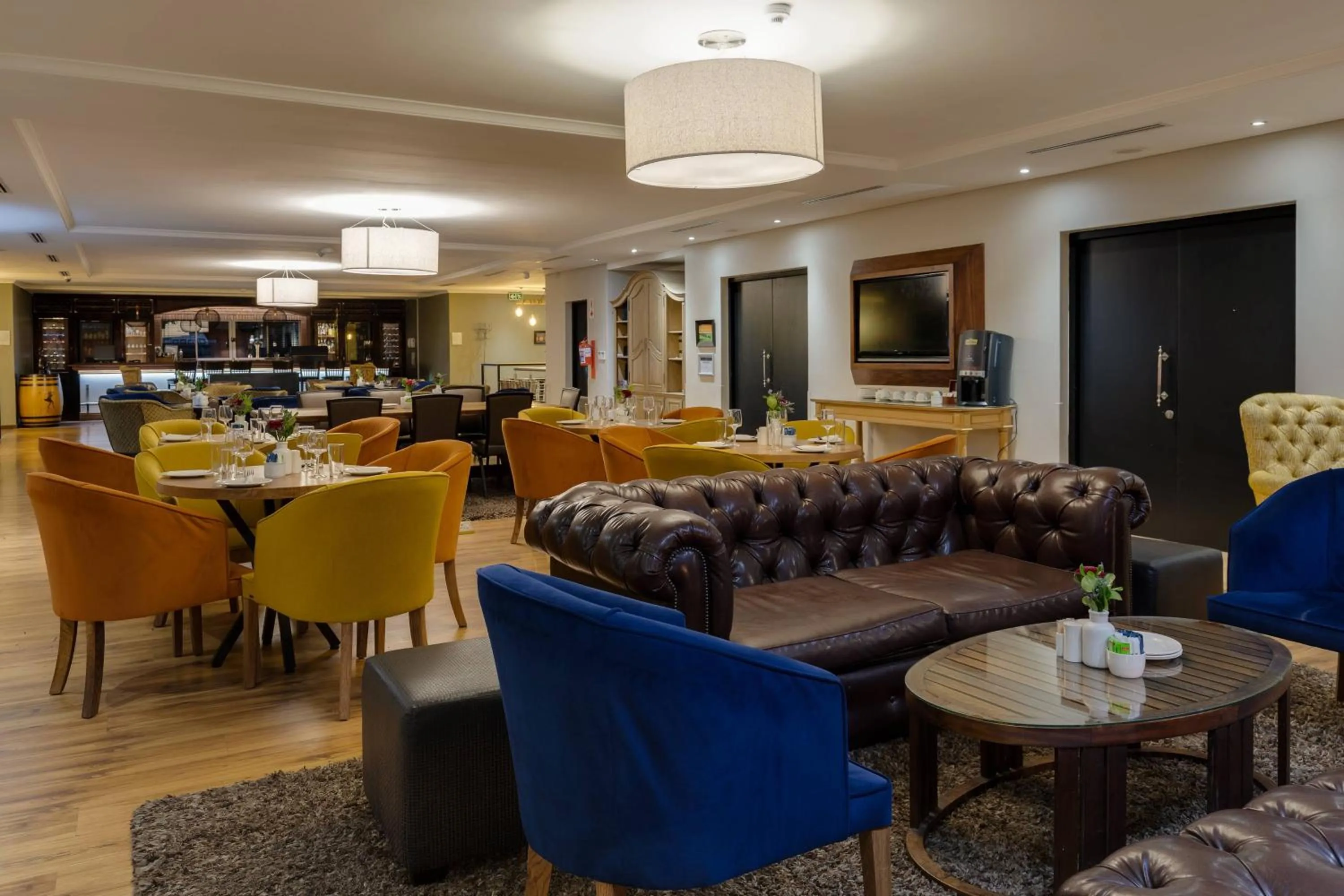 Lobby or reception in Protea Hotel by Marriott Cape Town Durbanville