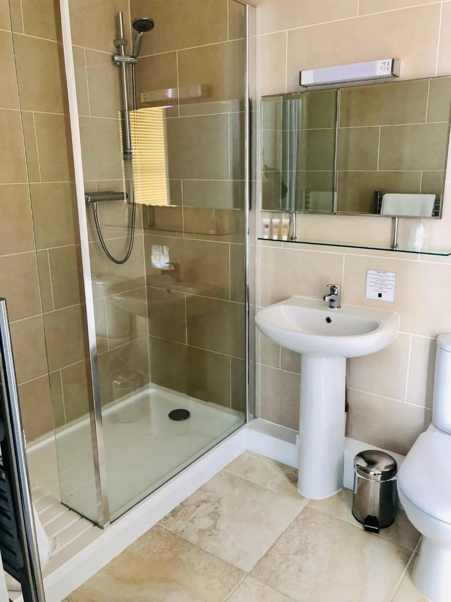 Shower in The Imperial Hotel