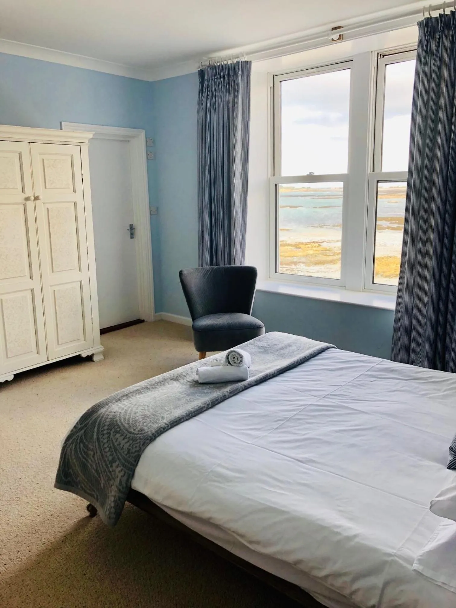 Bedroom, Bed in The Imperial Hotel