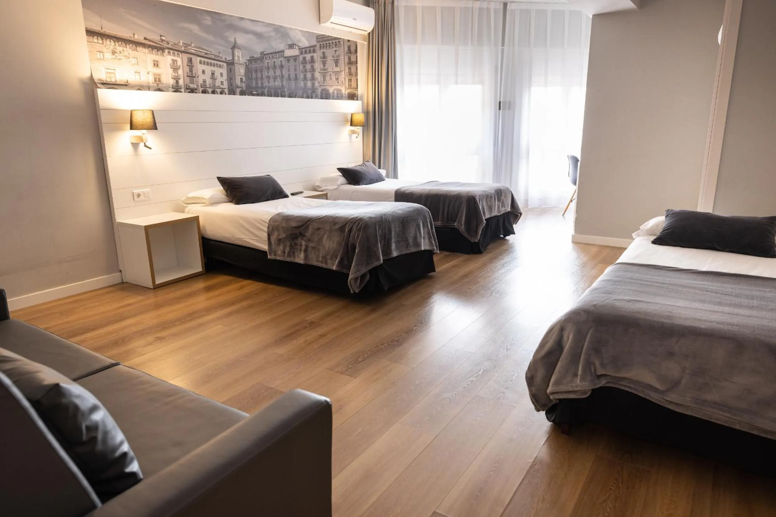 Photo of the whole room, Bed in Hotel Can Pamplona