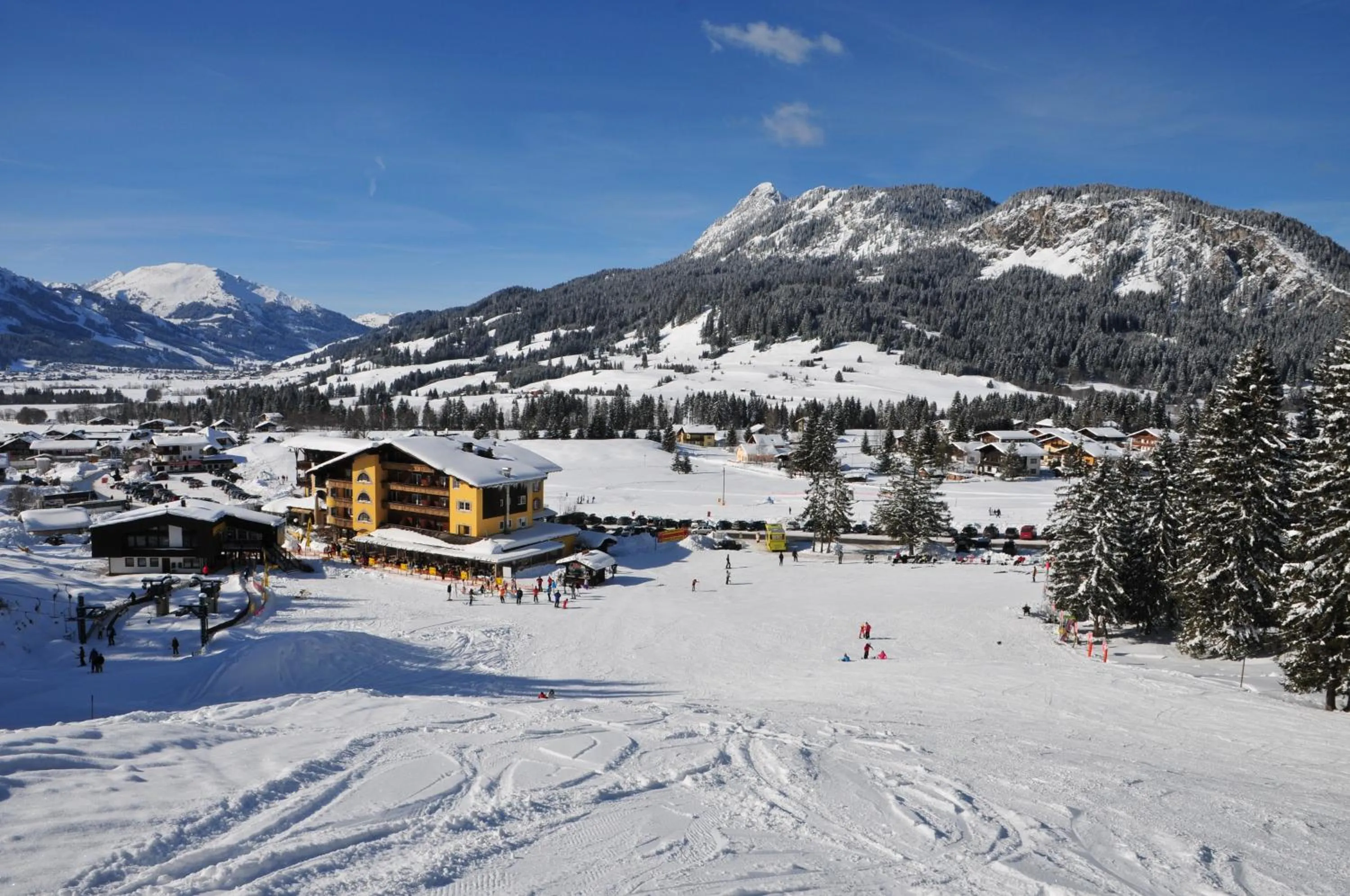 Facade/entrance in Hotel Sonnenhof