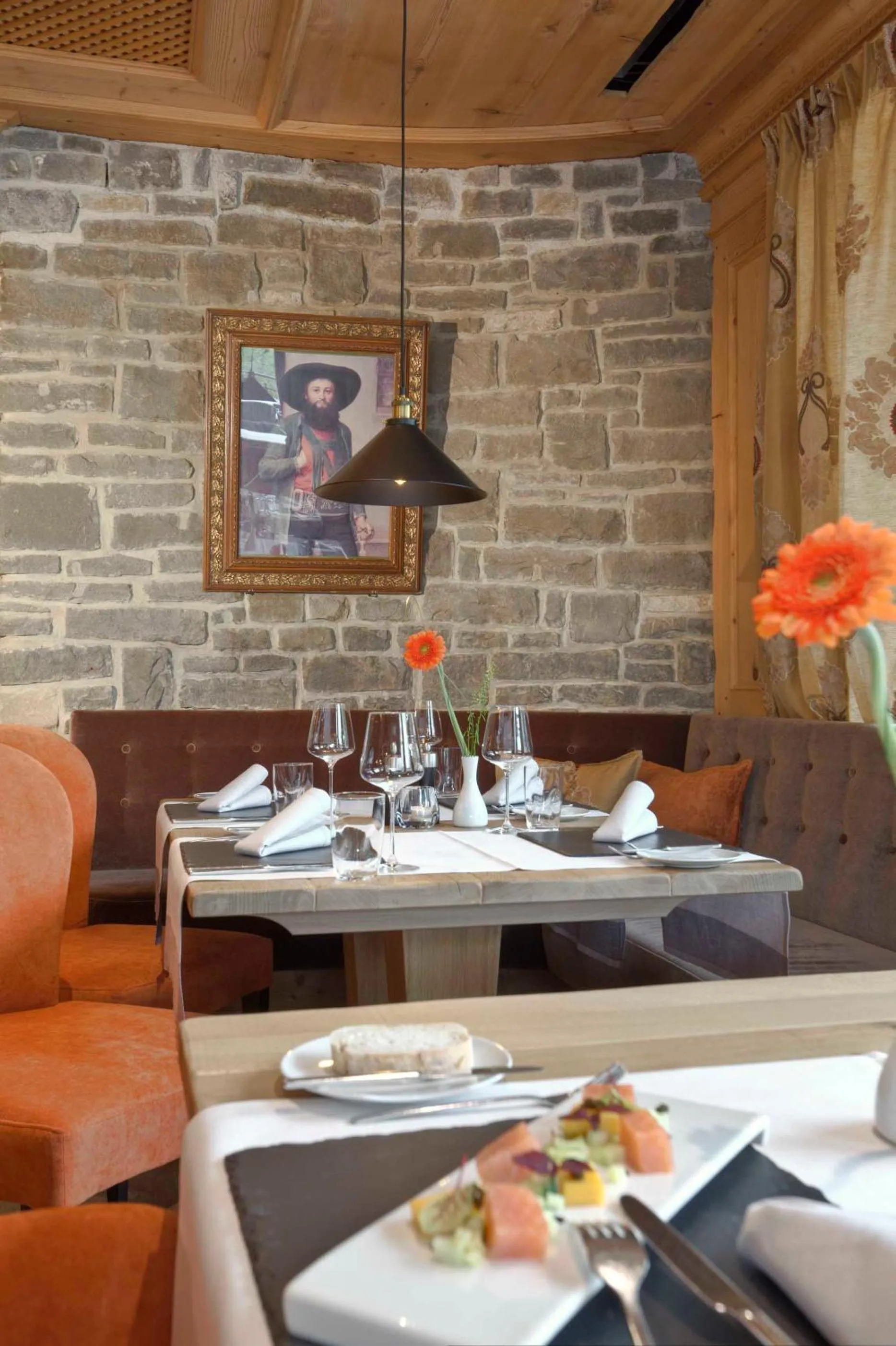 Dining area in Hotel Sonnenhof