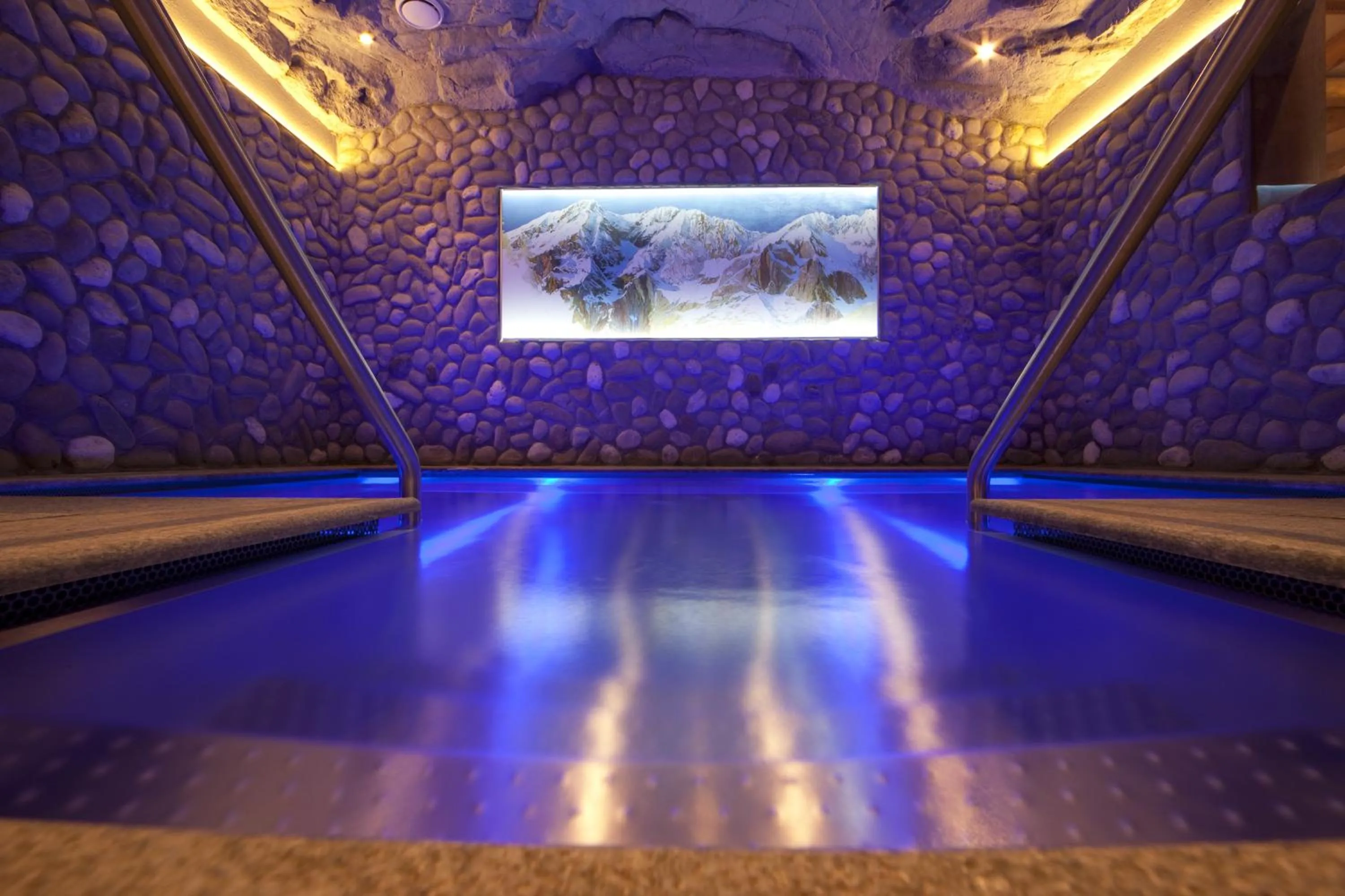 Hot Tub in Hotel Sonnenhof