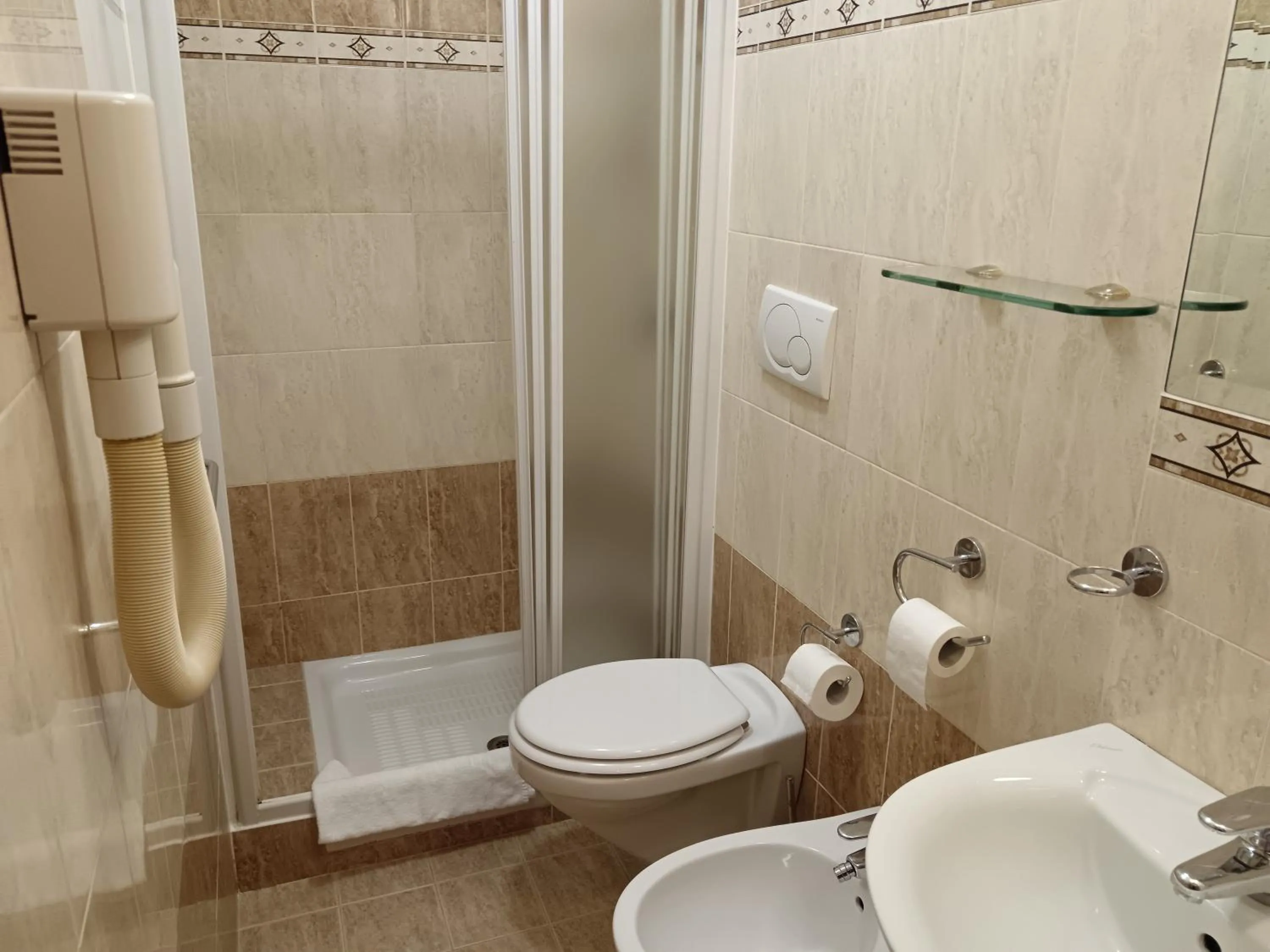 Shower in Appartamento Privato Simone