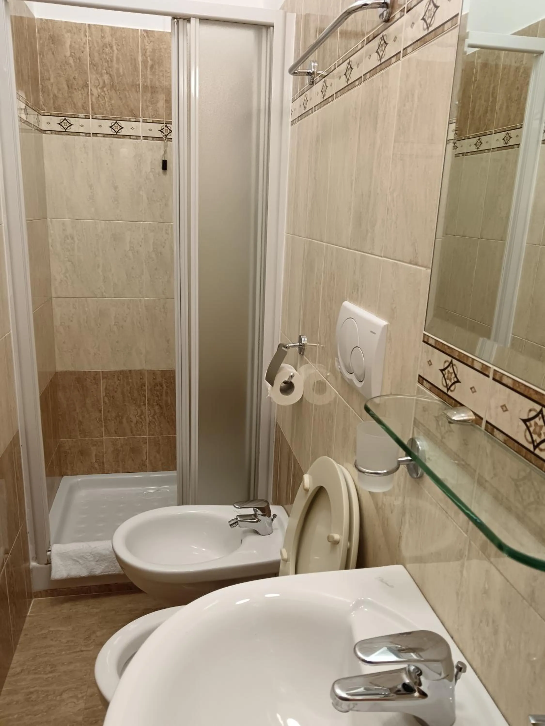 Shower in Appartamento Privato Simone