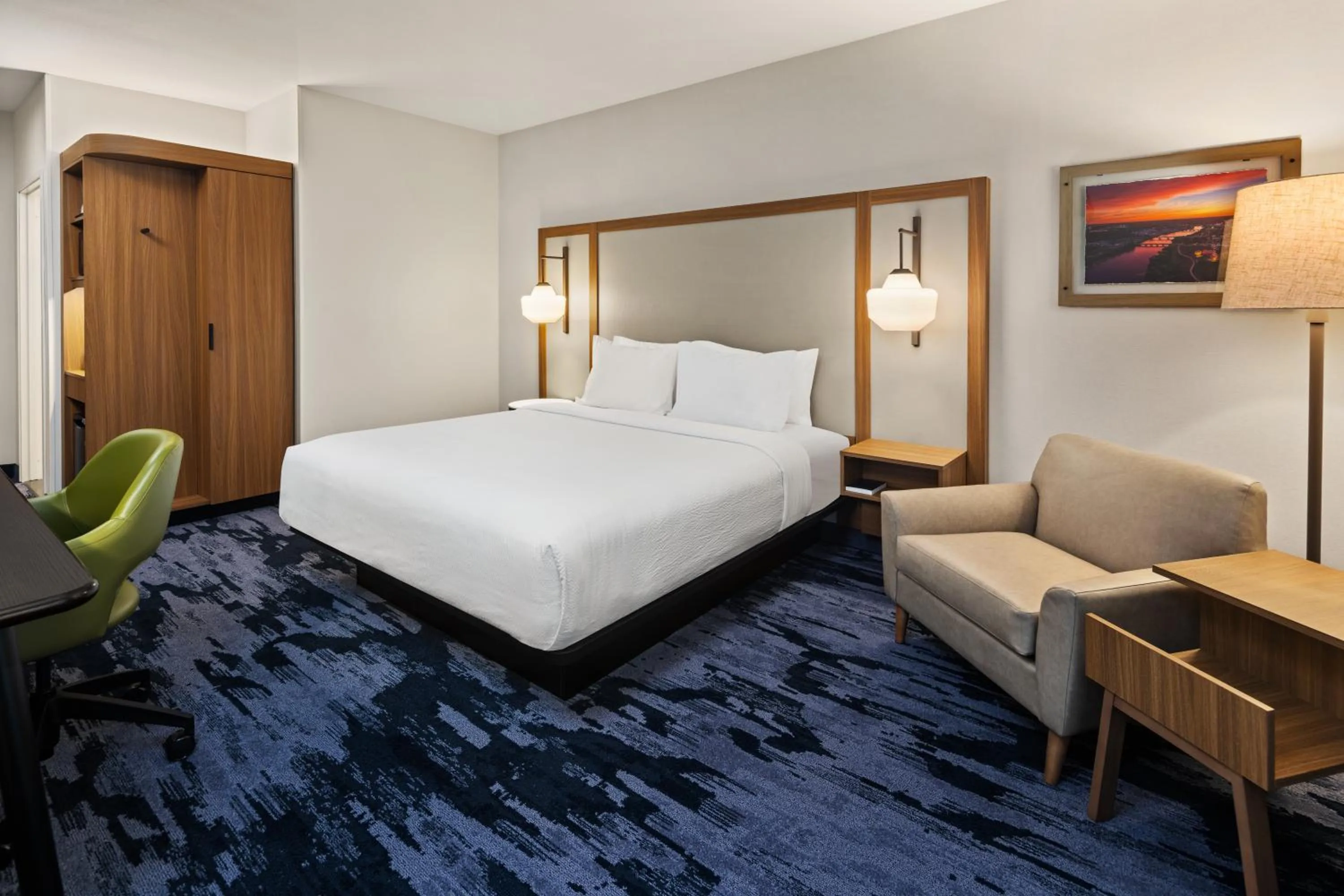 Bed in Fairfield by Marriott Inn & Suites Cedar Rapids North