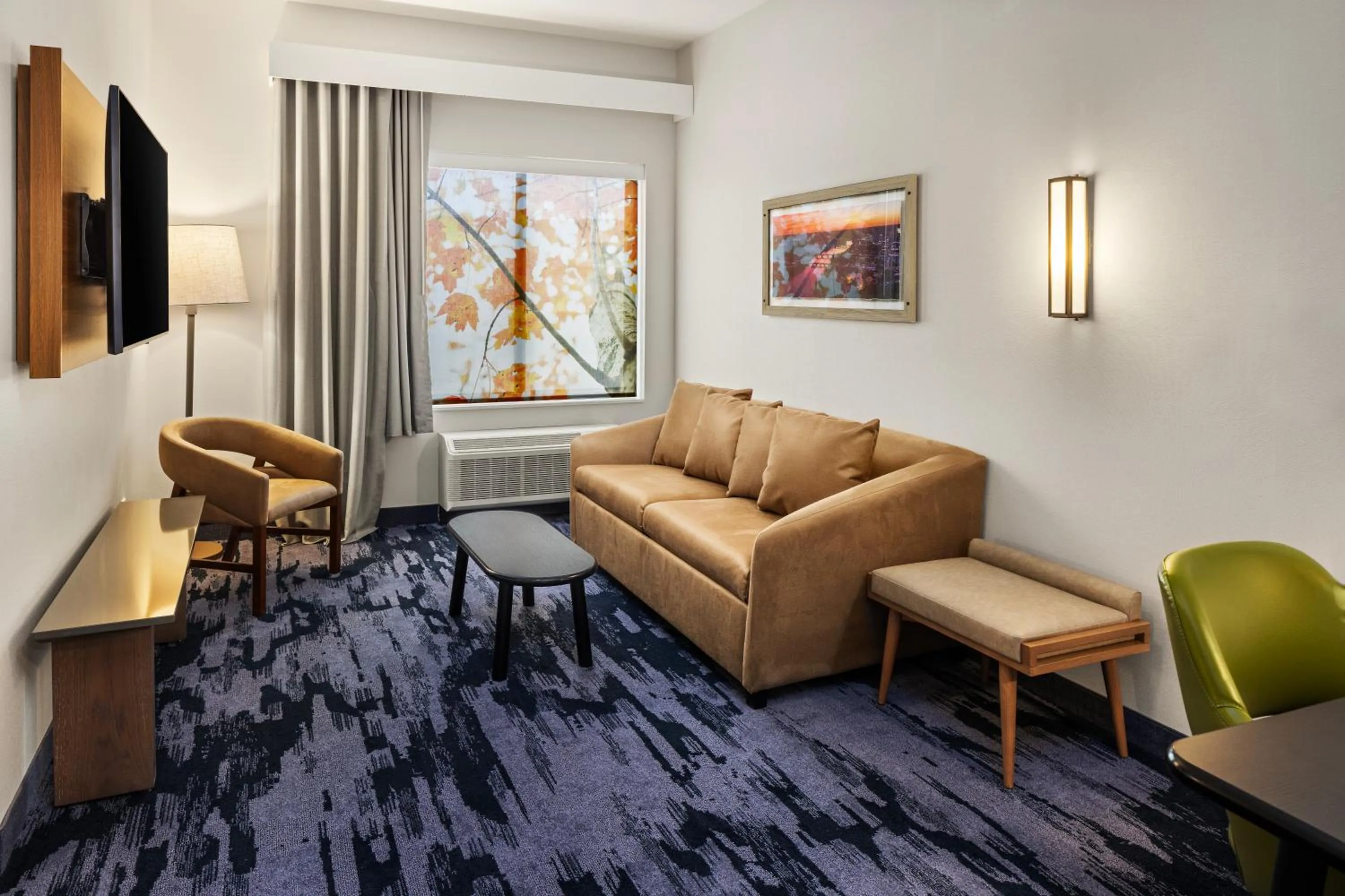 Seating area in Fairfield by Marriott Inn & Suites Cedar Rapids North