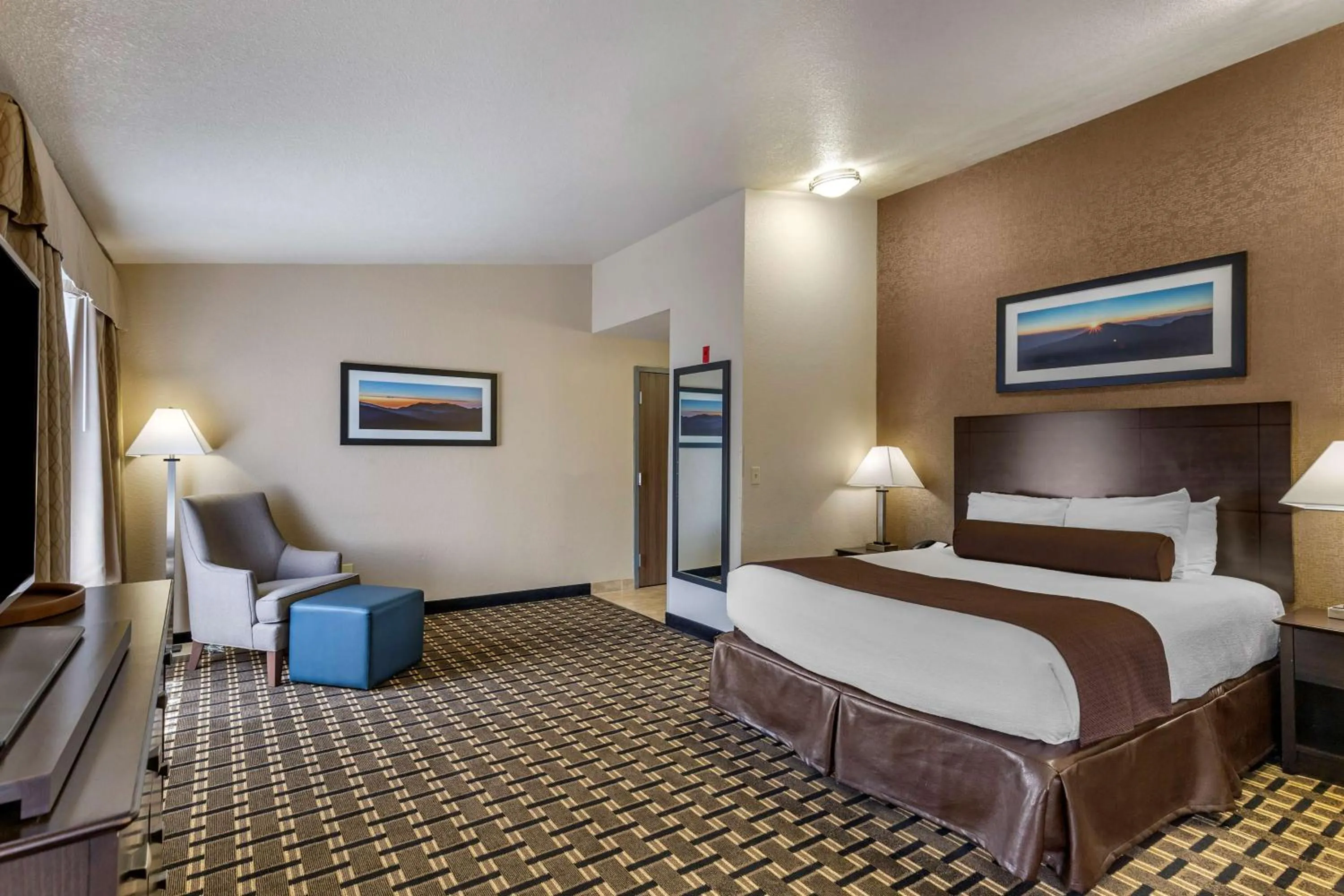 Bedroom, Bed in Best Western Plus Las Vegas West
