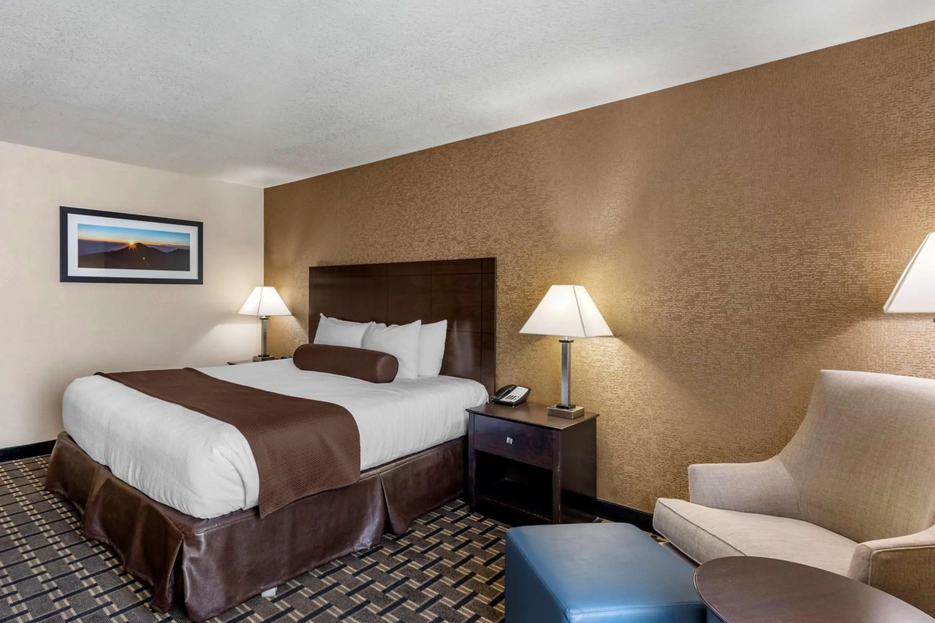 Bedroom, Bed in Best Western Plus Las Vegas West