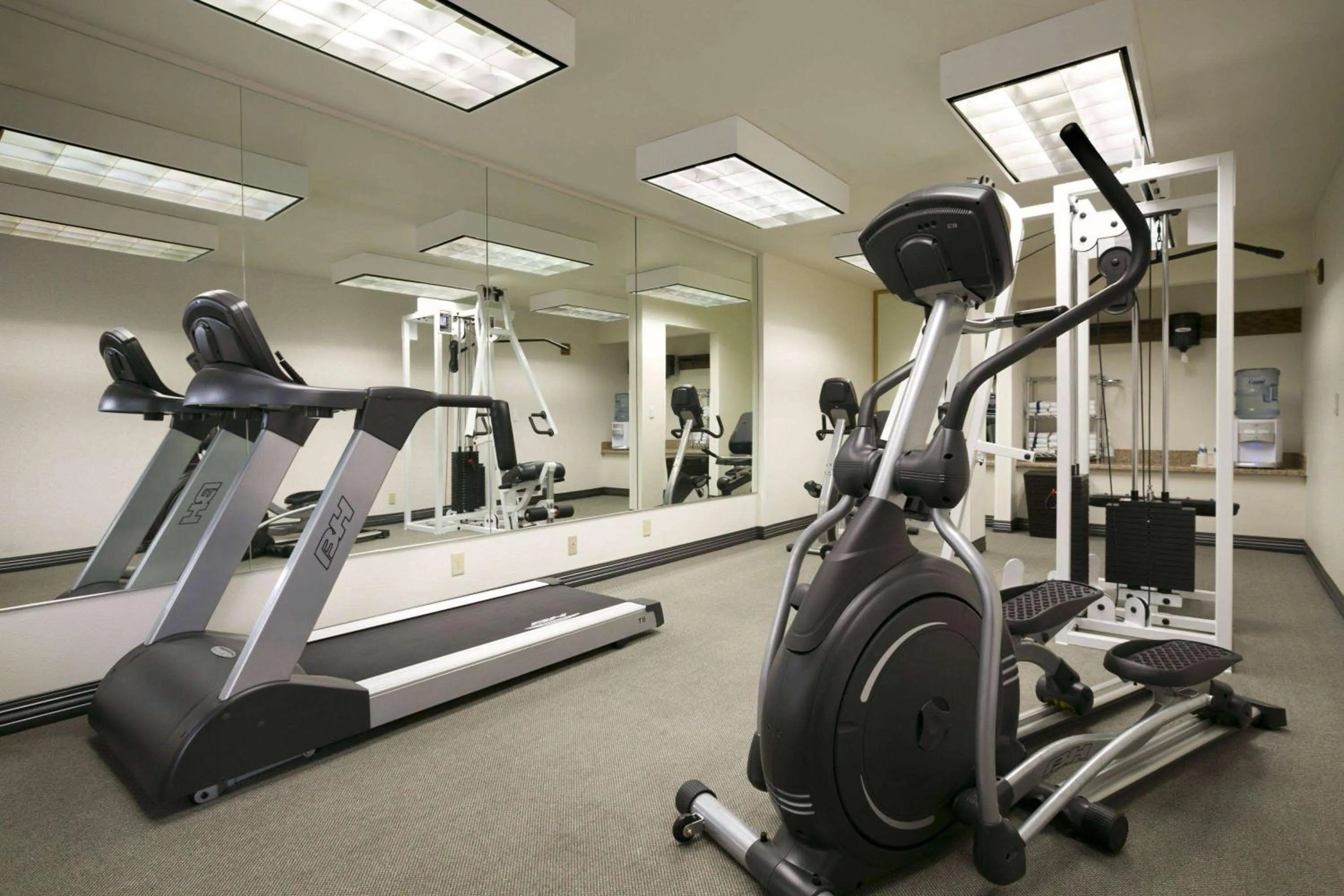 Fitness centre/facilities in Baymont by Wyndham Seattle/Kirkland WA