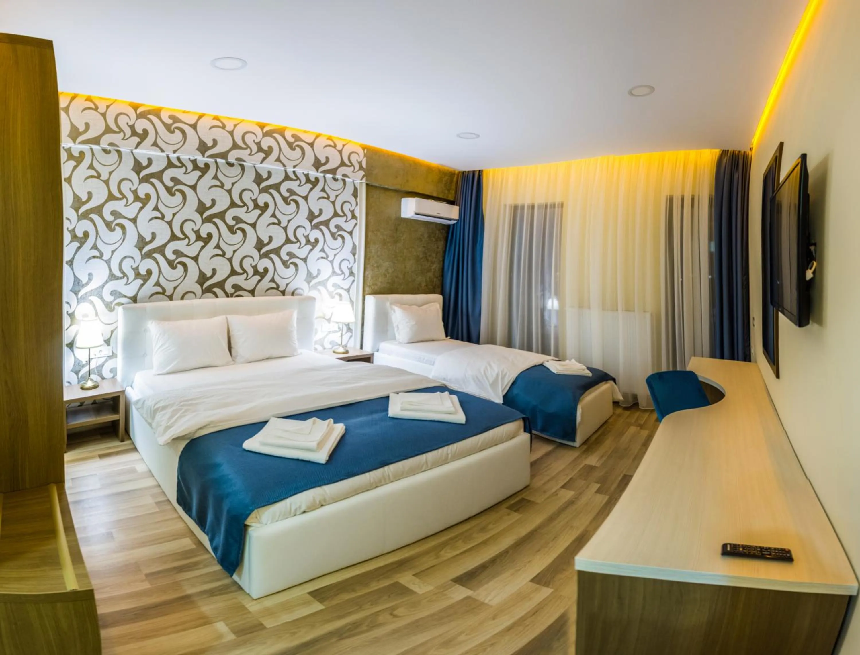 Bed in Monopoly Hotel