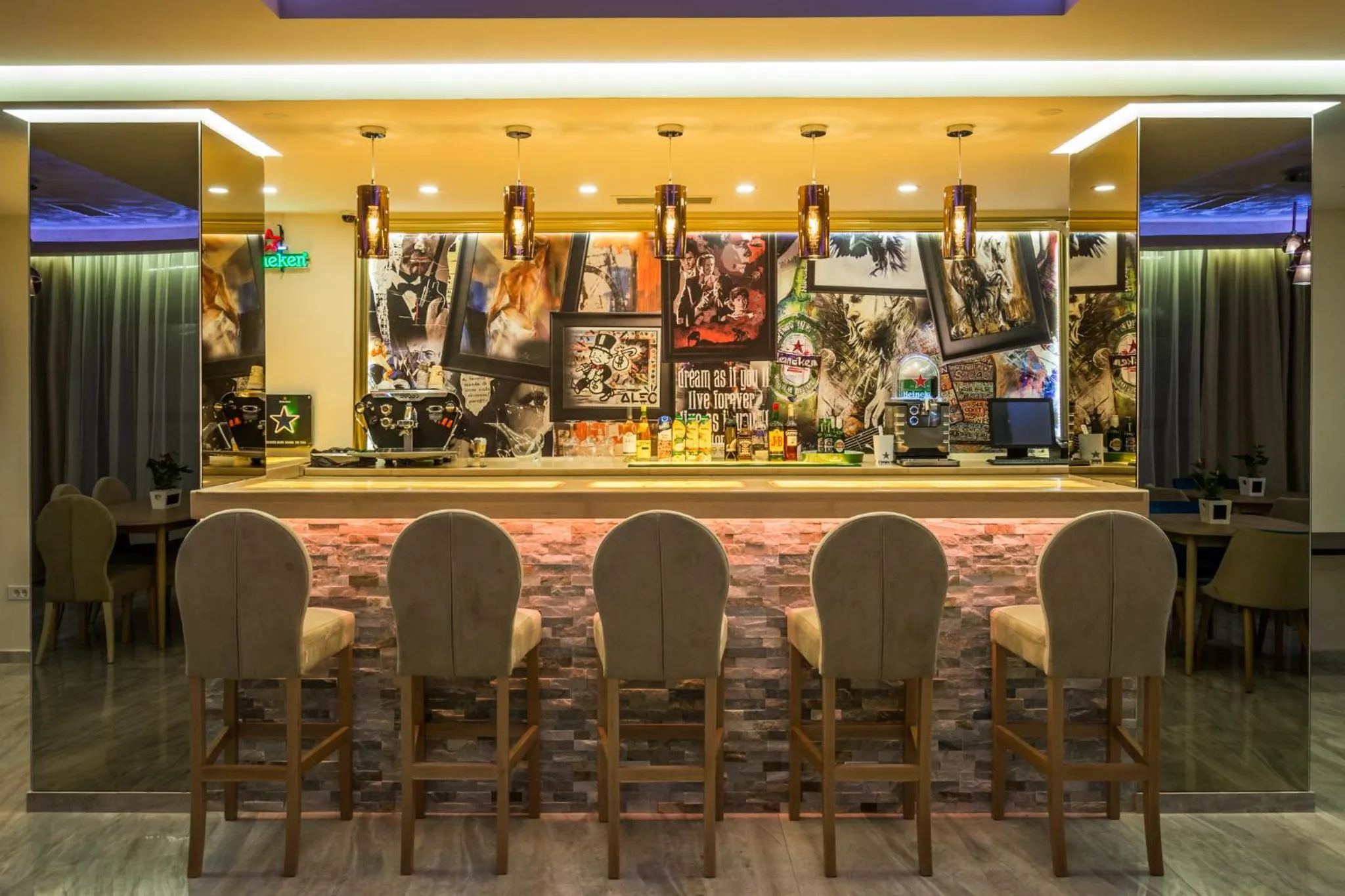 Lounge or bar in Monopoly Hotel