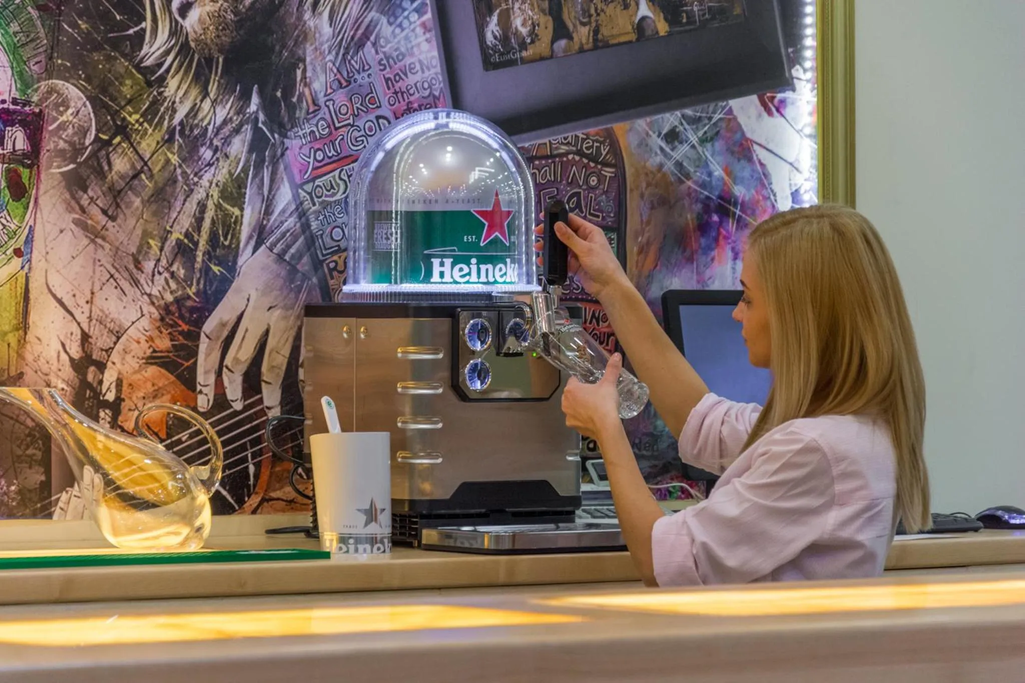 Lounge or bar in Monopoly Hotel