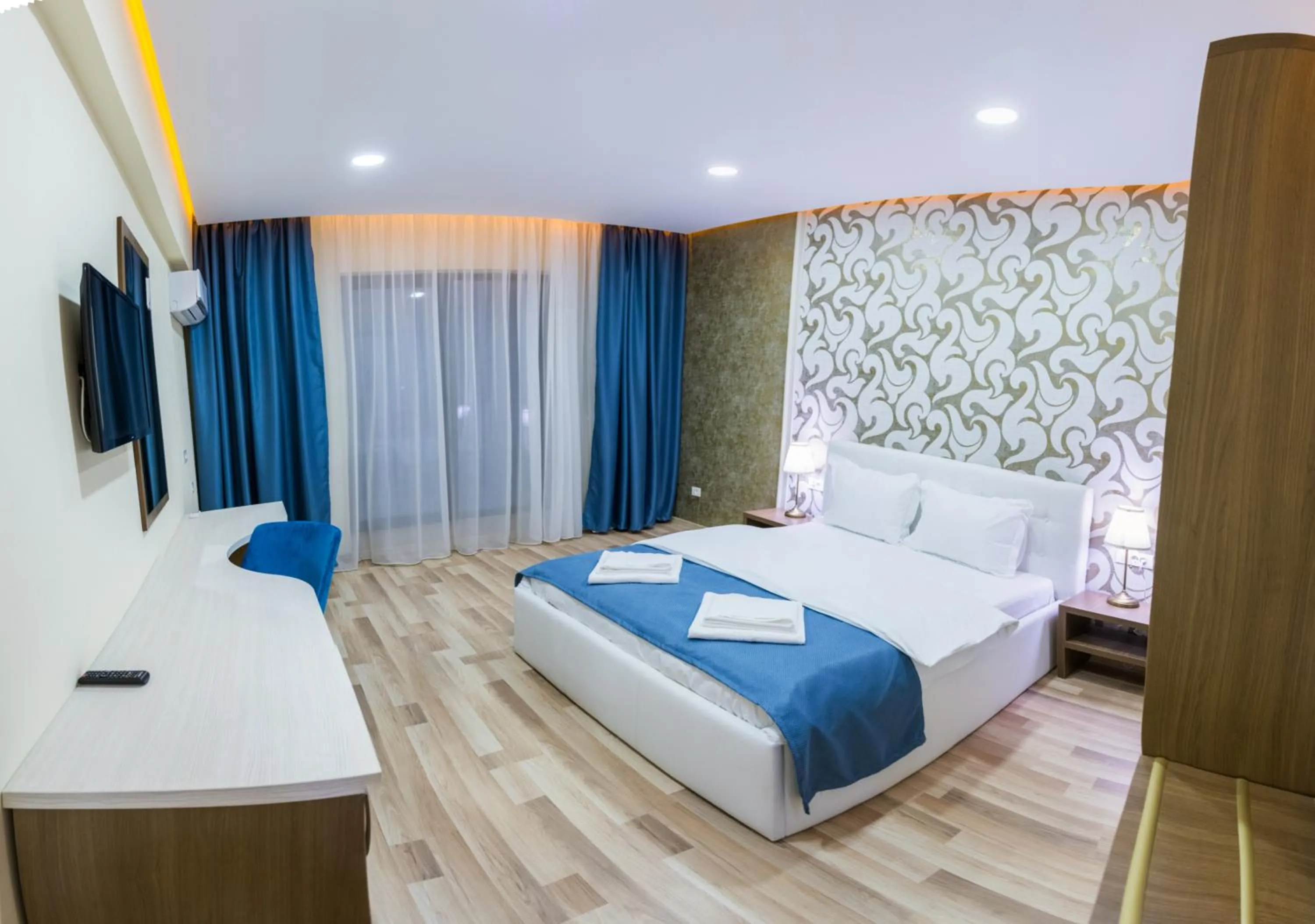 Bed in Monopoly Hotel