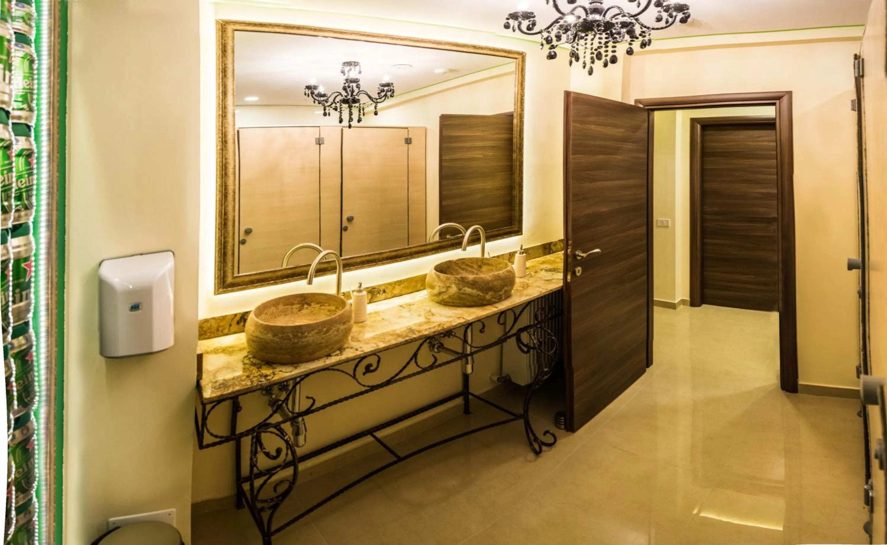 Public Bath in Monopoly Hotel