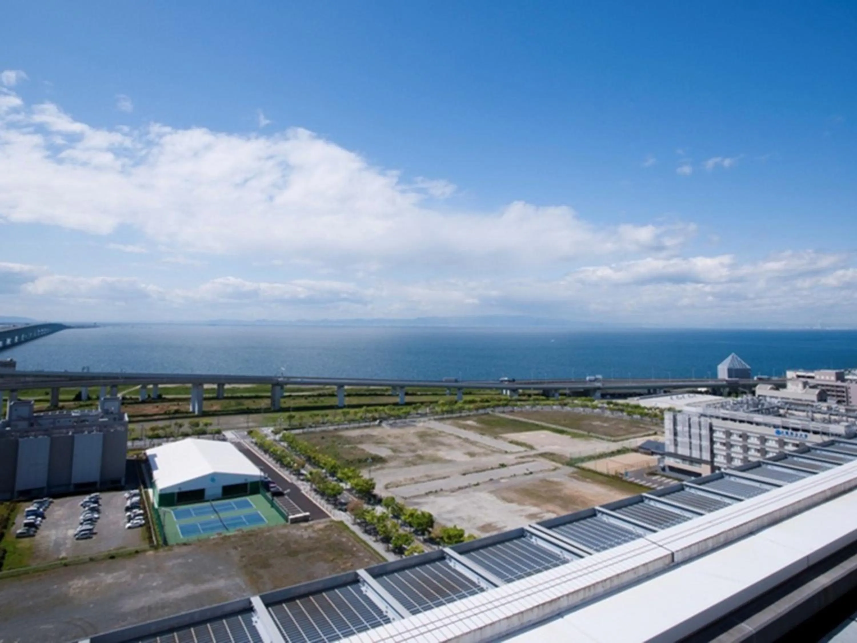 Property building in Kansai Airport Washington Hotel