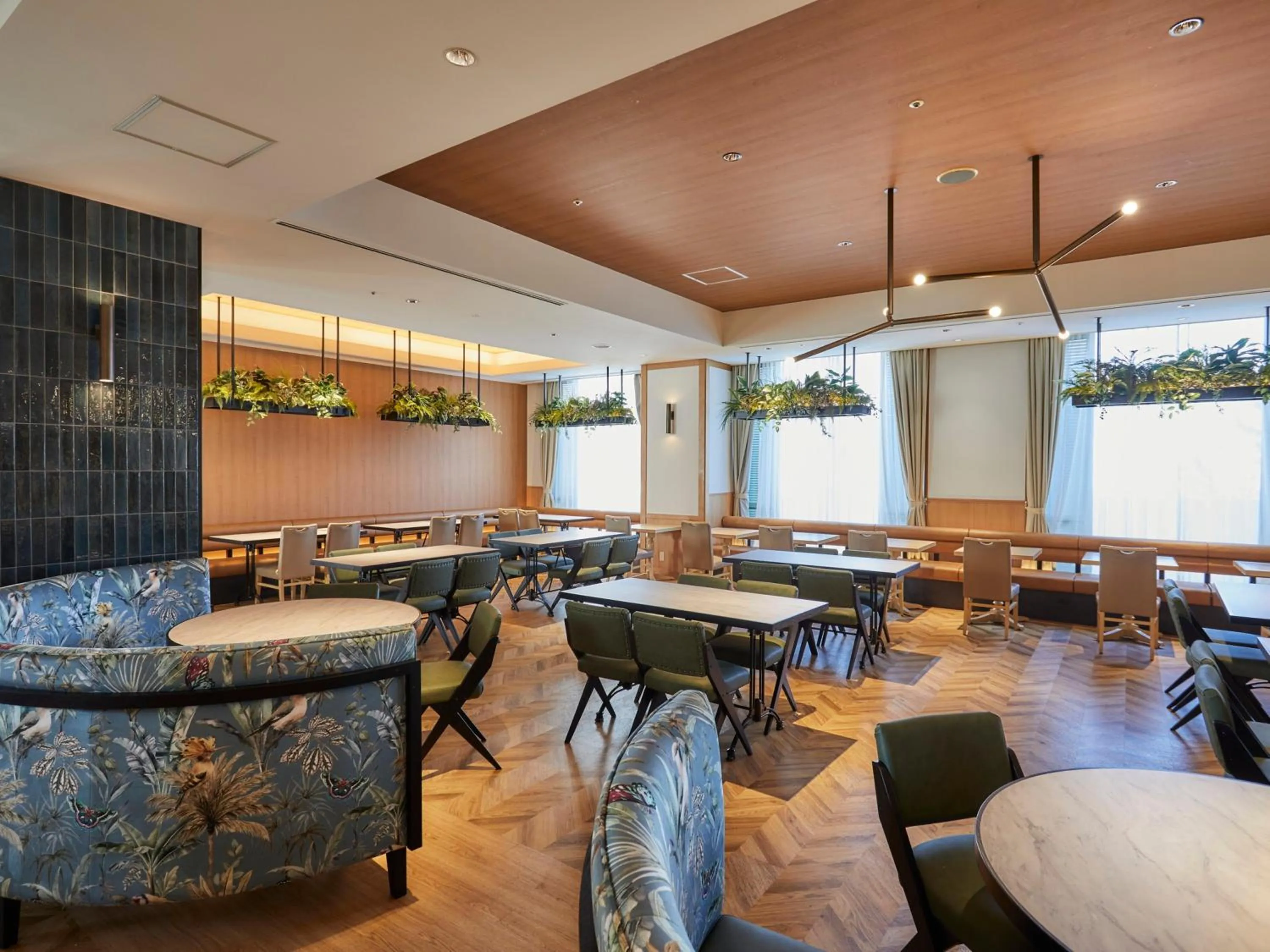 Restaurant/places to eat in Kansai Airport Washington Hotel