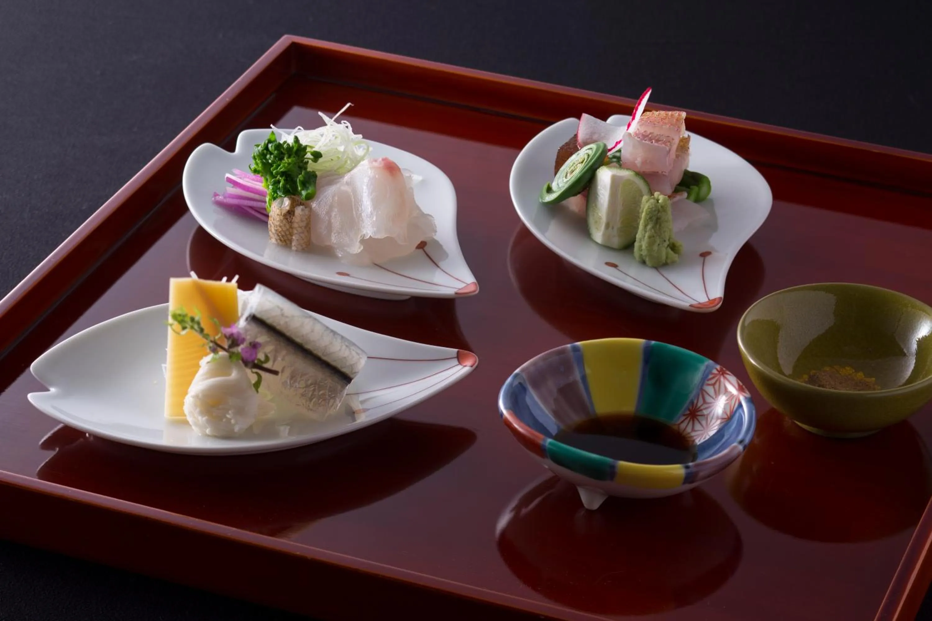 Food and drinks in Charoku Bekkan