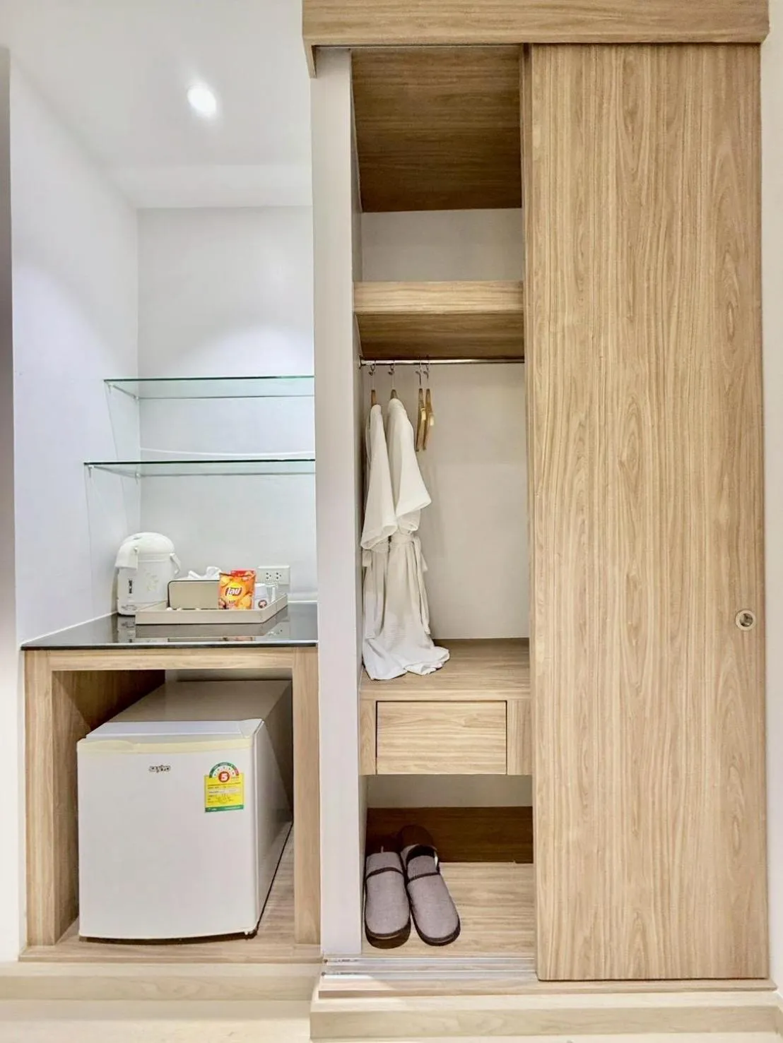 minibar in Phanomrungpuri Hotel Buriram