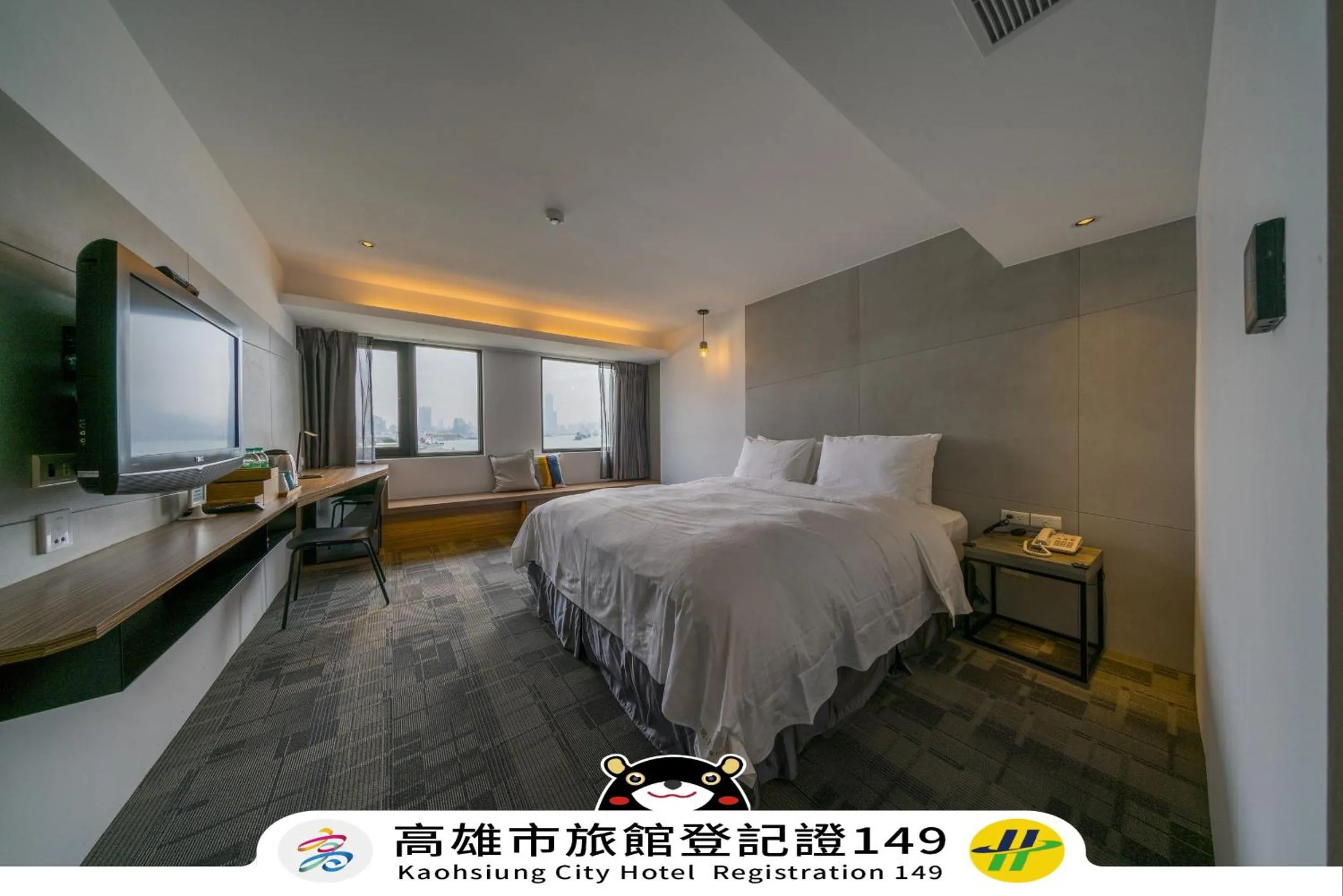 Bed in Watermark Hotel-The Harbour