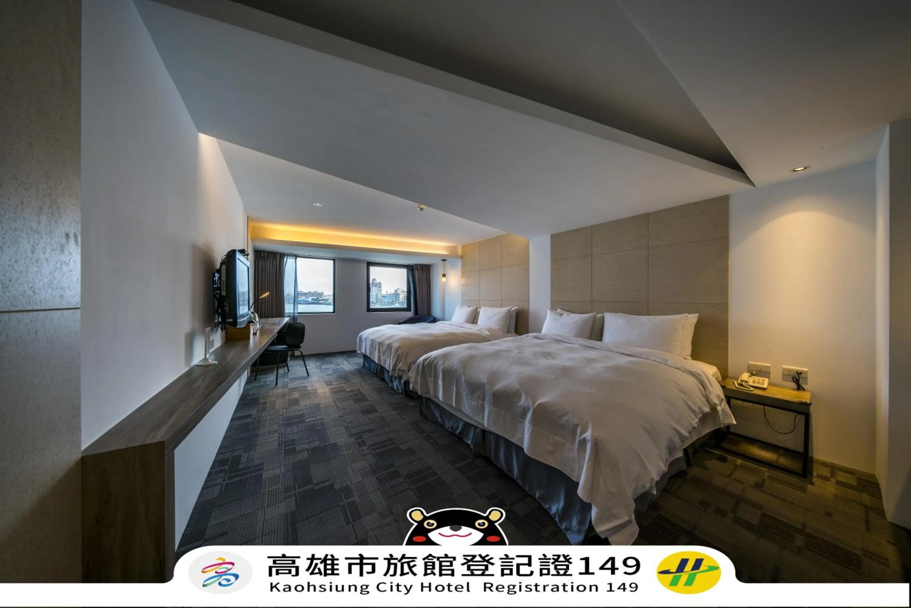 Bed in Watermark Hotel-The Harbour