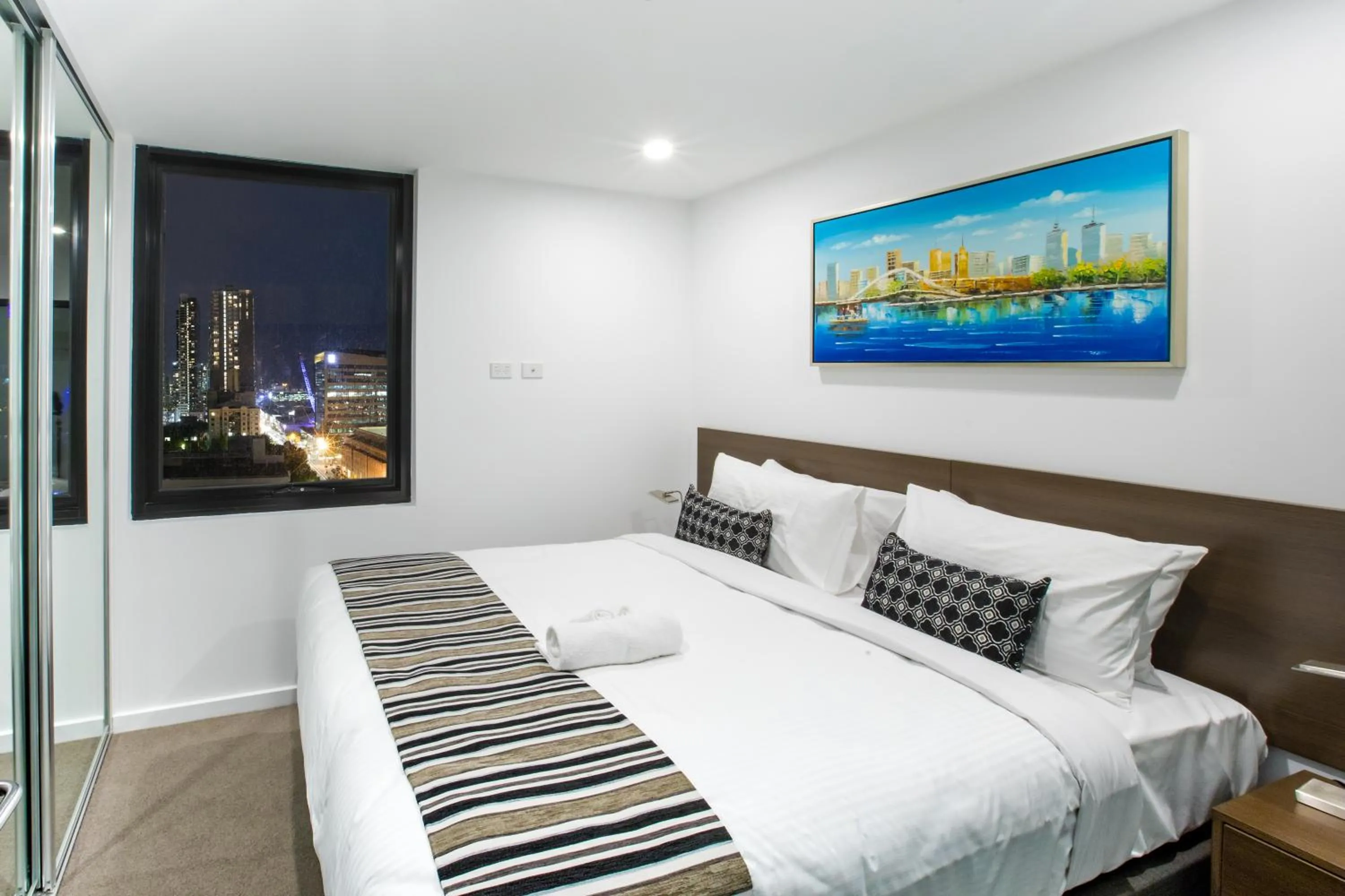 Bed in Spencer Street Apartments