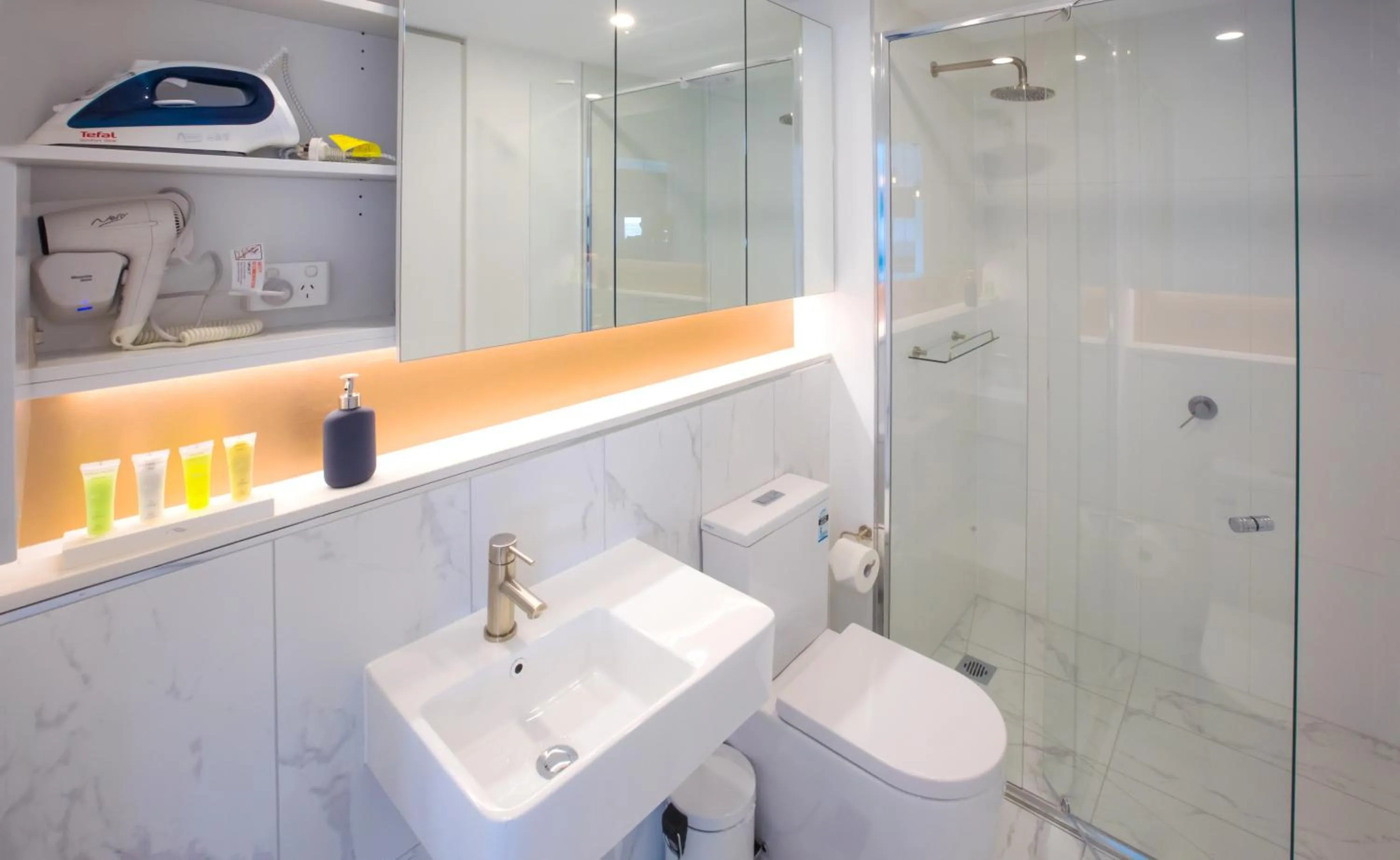 Shower in Spencer Street Apartments