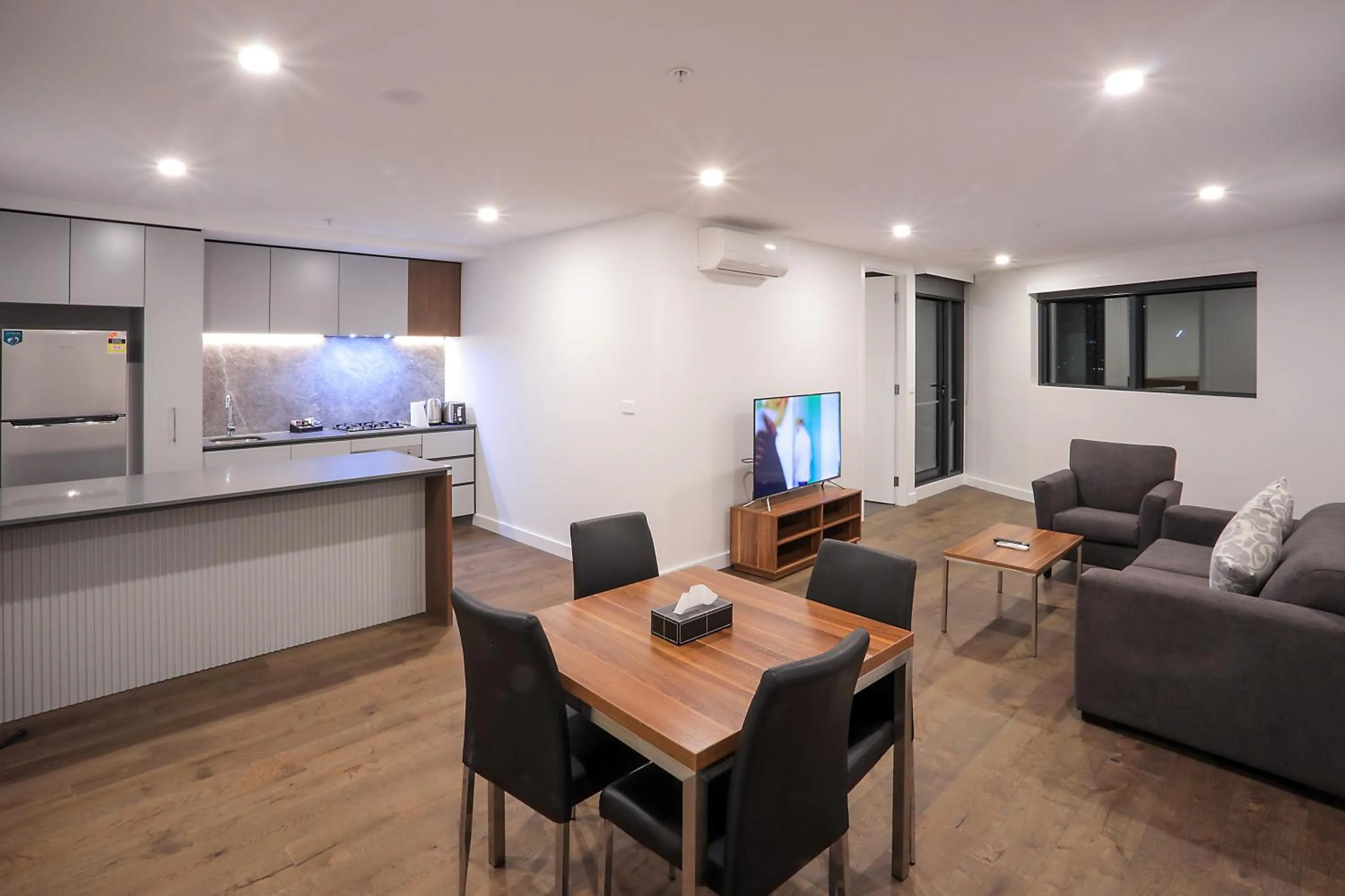 Kitchen or kitchenette in Spencer Street Apartments