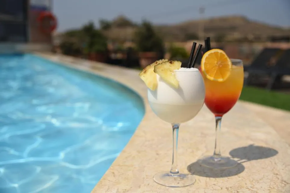 Restaurant/places to eat in Hotel Calypso