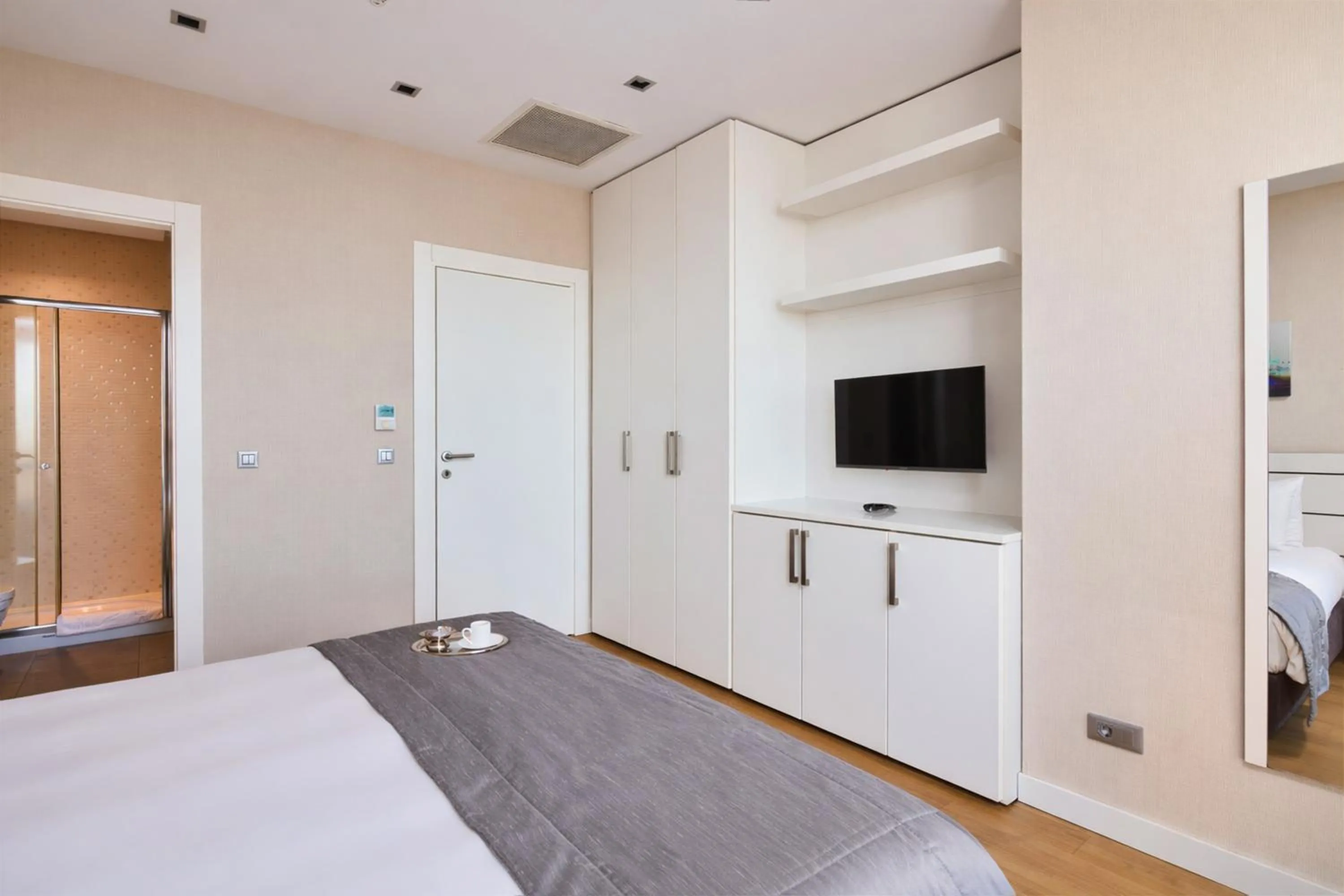 Bedroom, Bed in Fraser Place Anthill Istanbul