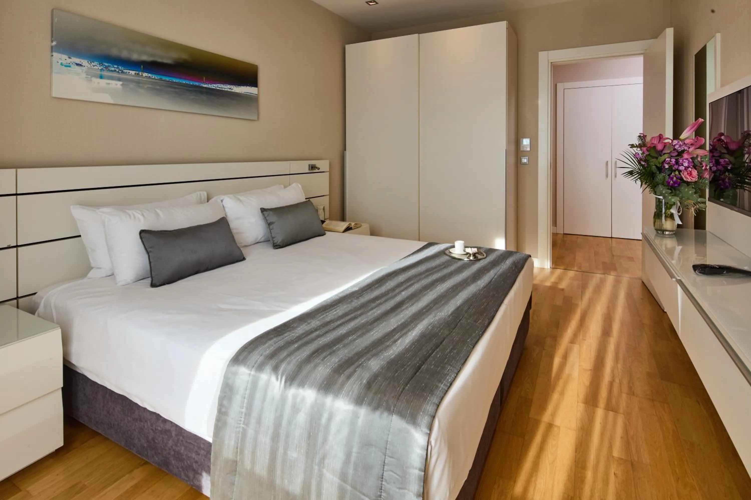 Photo of the whole room, Bed in Fraser Place Anthill Istanbul