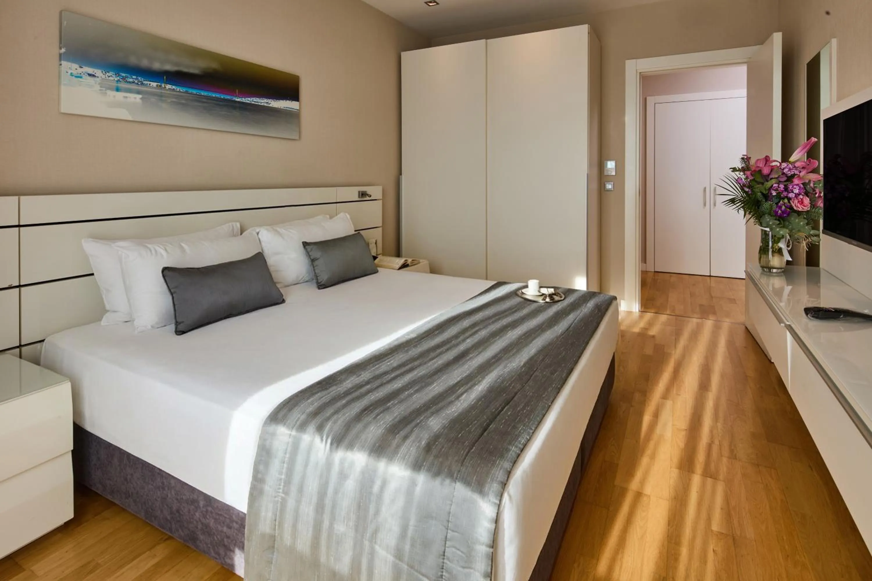 Bedroom, Bed in Fraser Place Anthill Istanbul