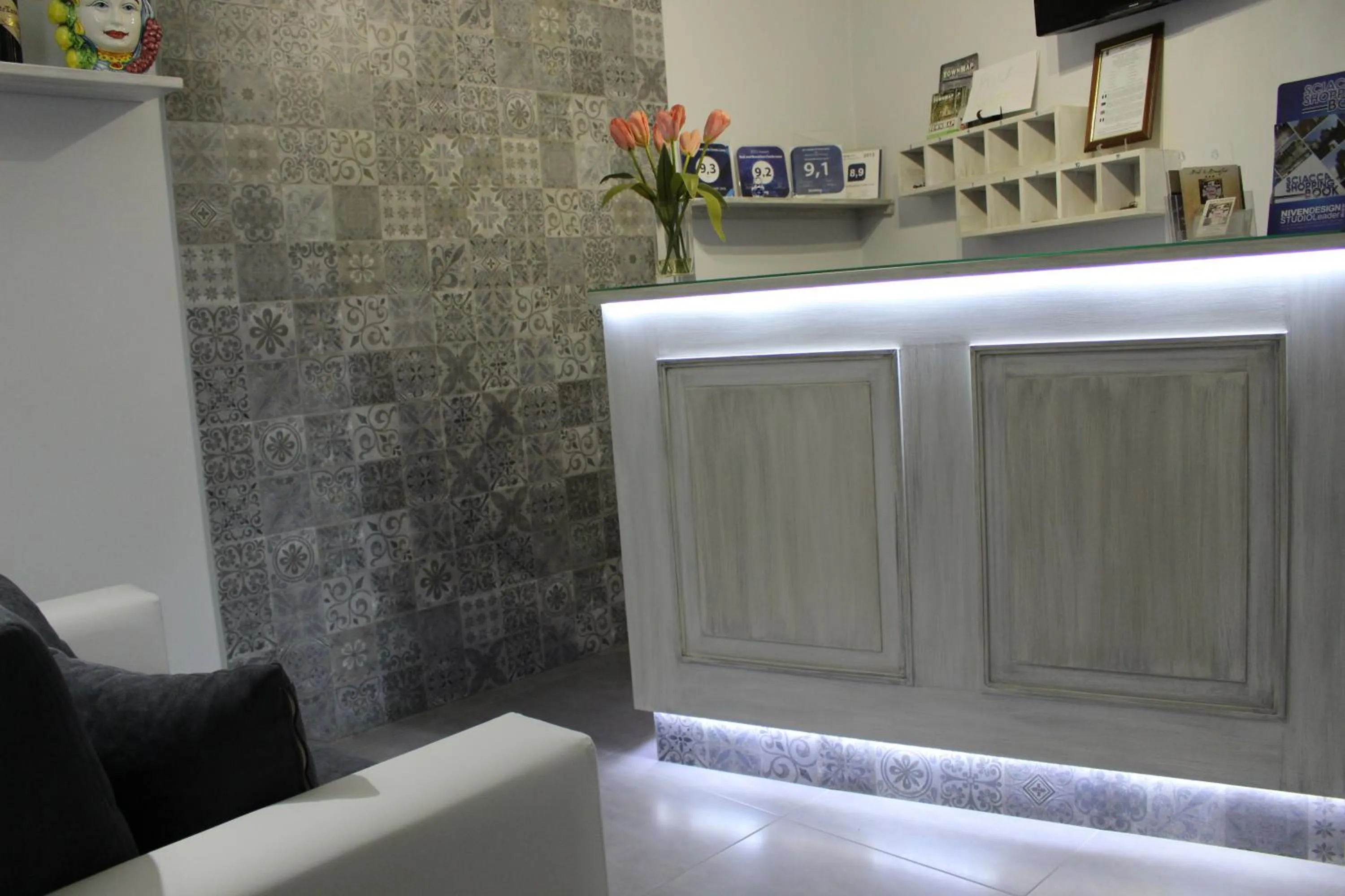 Lobby or reception in Bed & Breakfasts Conte Perollo