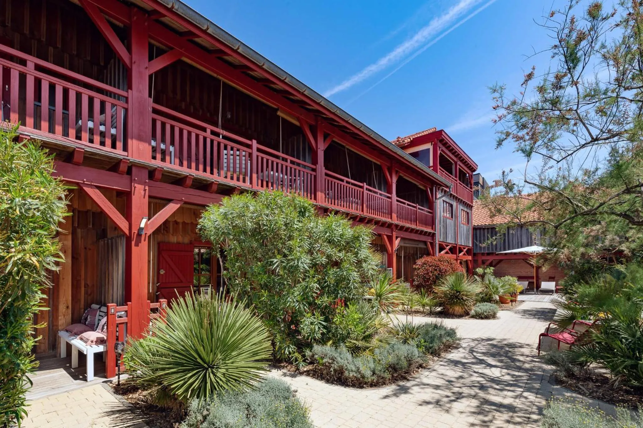 Property building in Hotel de La Plage