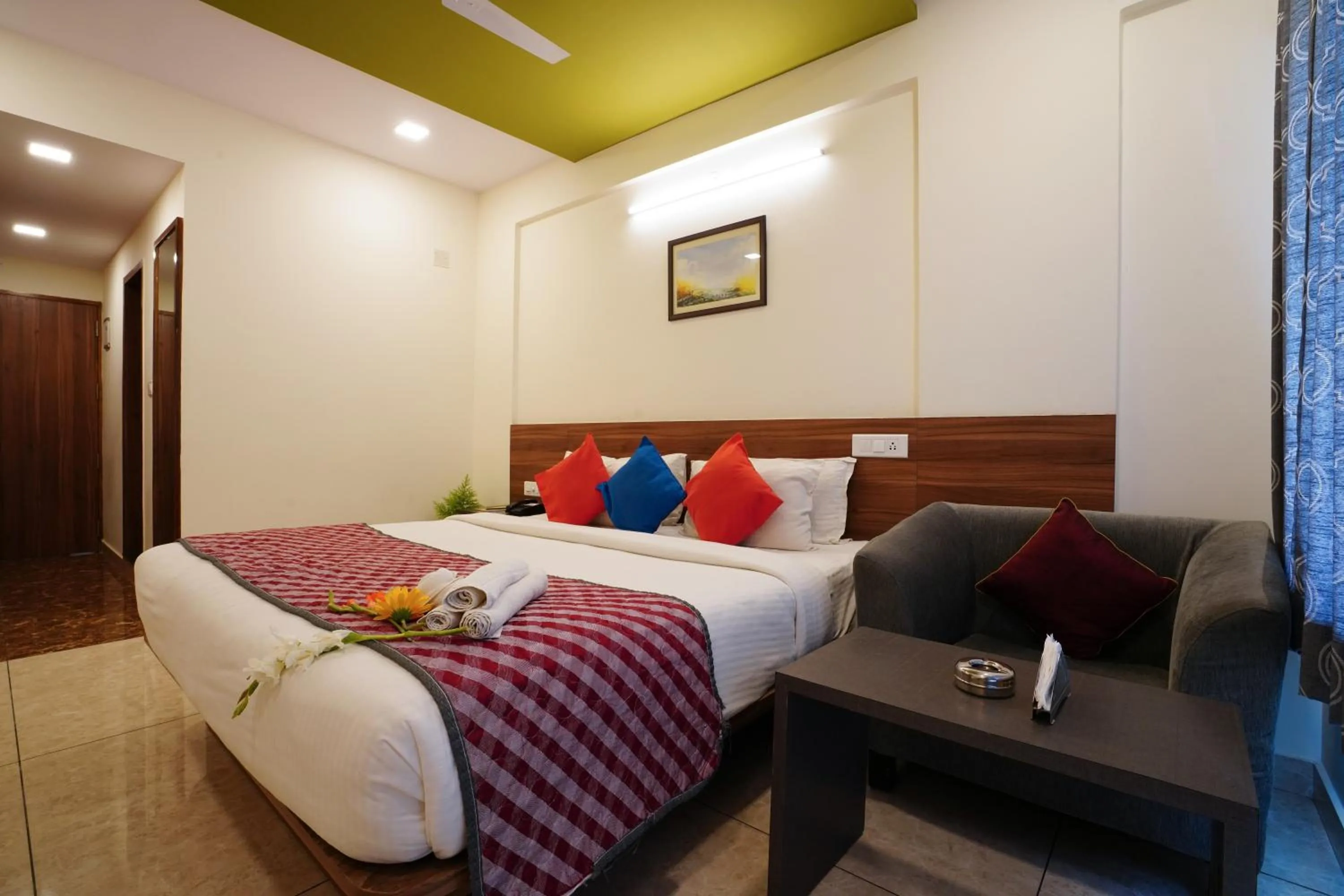 Bed in Silicon Inn Hotel Bangalore Airport