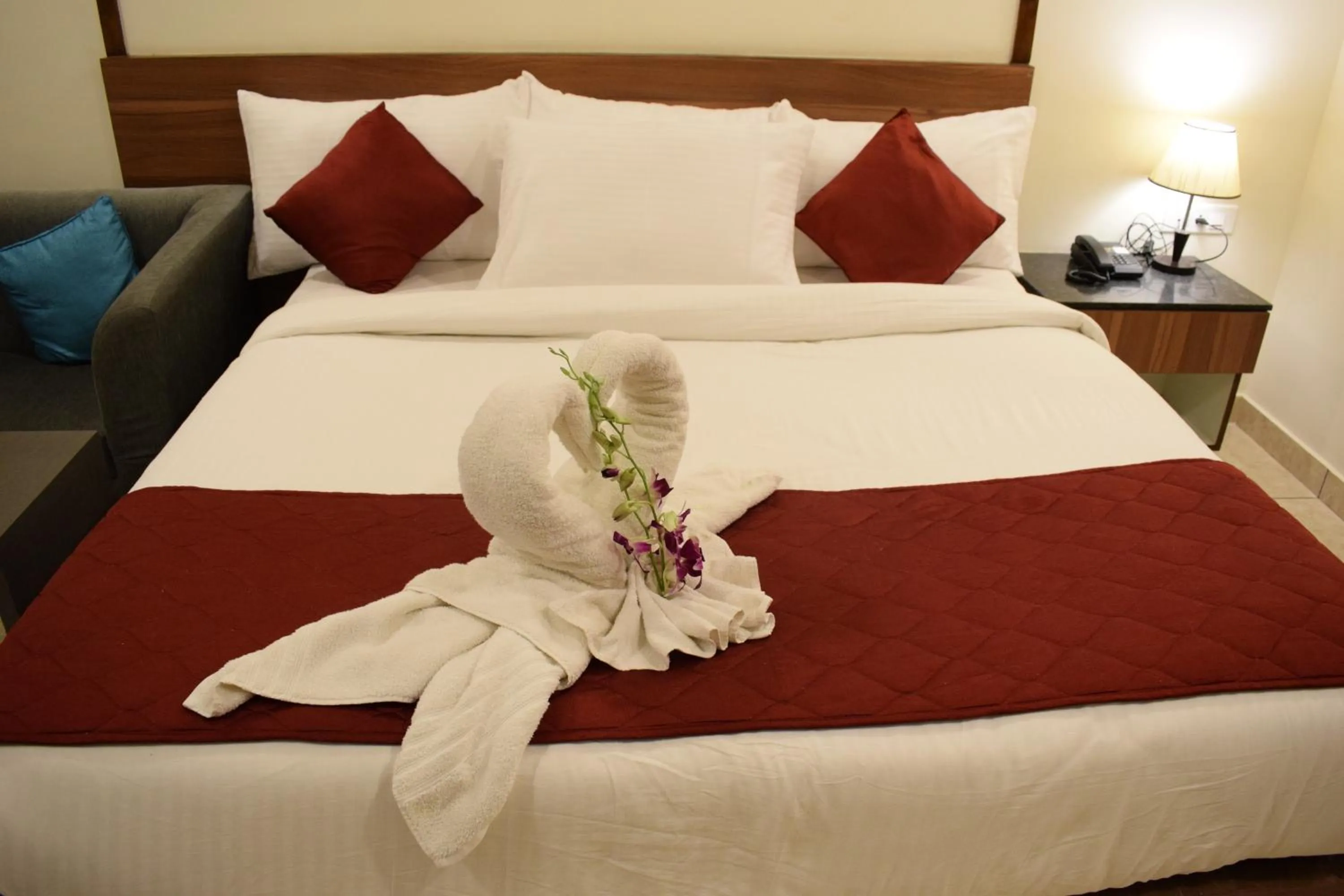 Bedroom in Silicon Inn Hotel Bangalore Airport