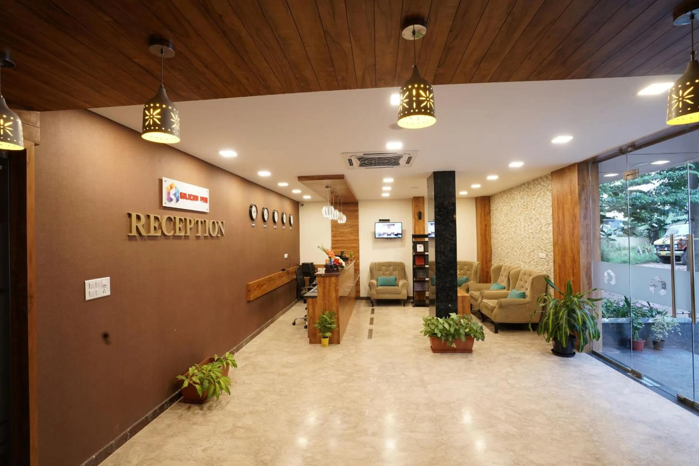 Lobby or reception in Silicon Inn Hotel Bangalore Airport