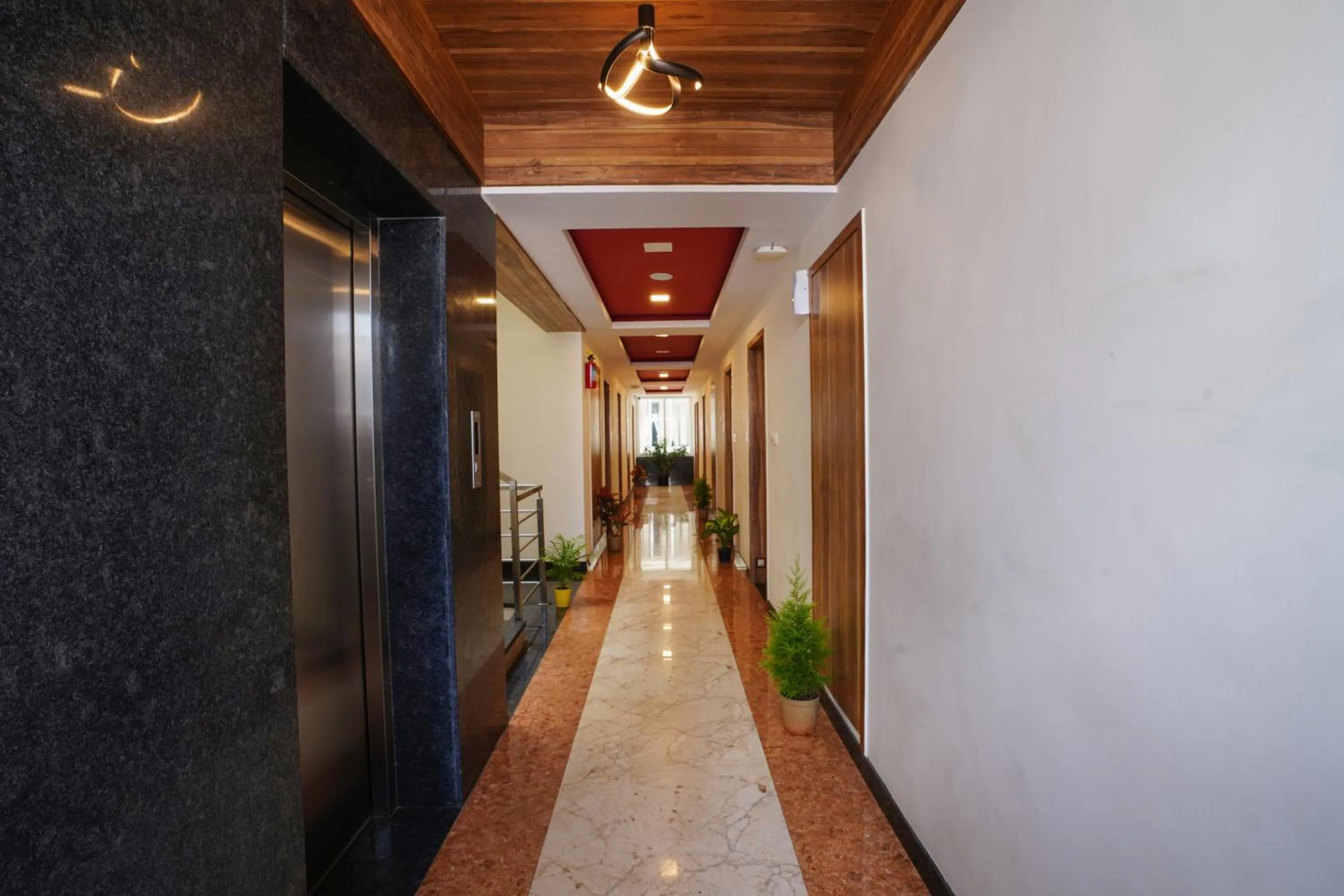 Property building in Silicon Inn Hotel Bangalore Airport