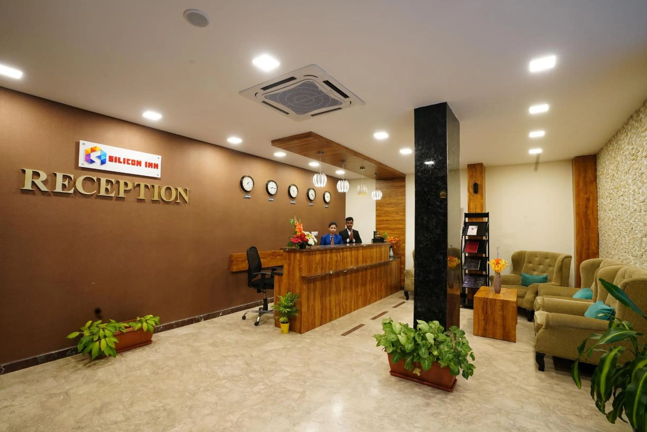Lobby or reception in Silicon Inn Hotel Bangalore Airport