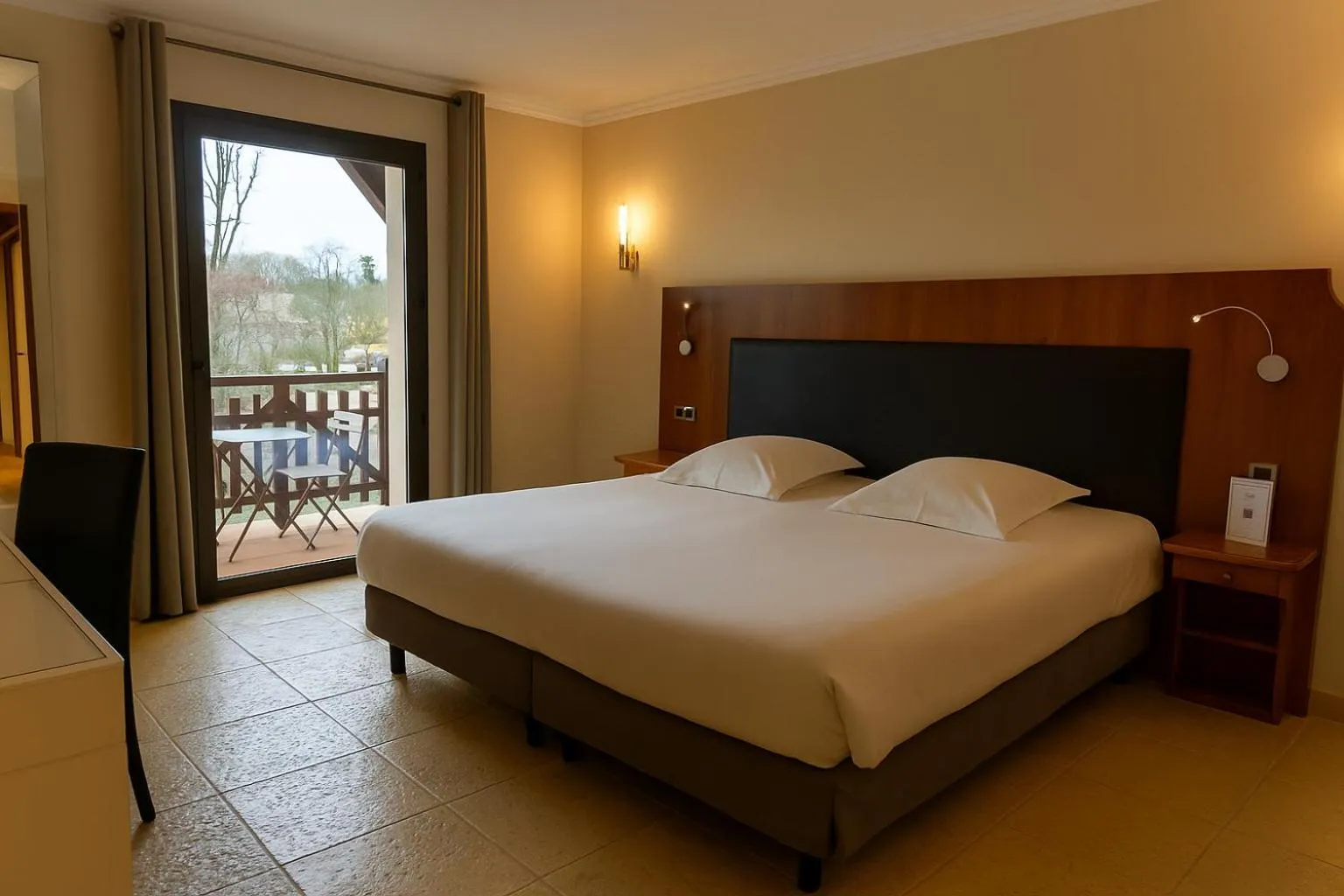 Bed in Les Saules Parc & Spa - Teritoria