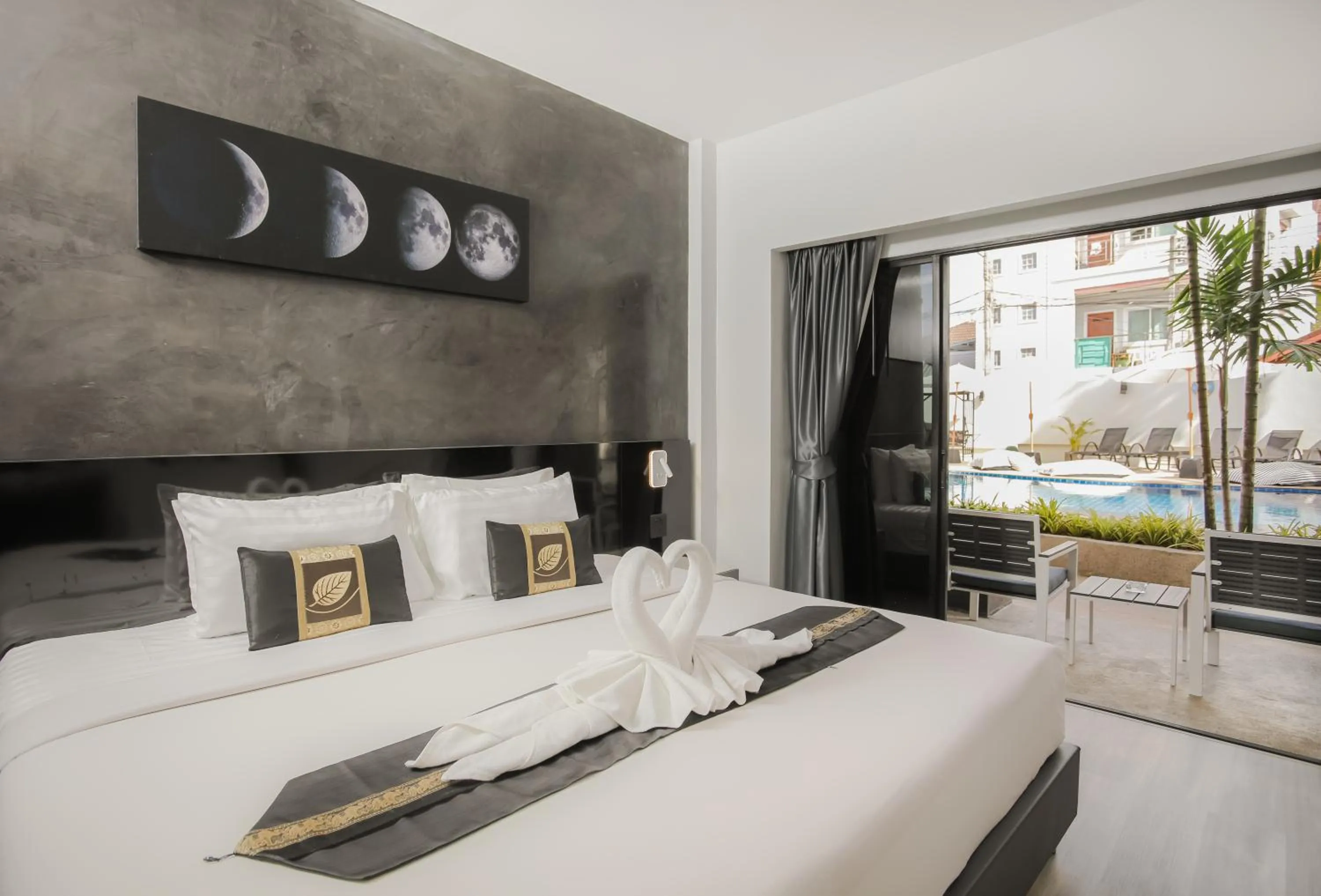 Bed in ETK Patong Resort