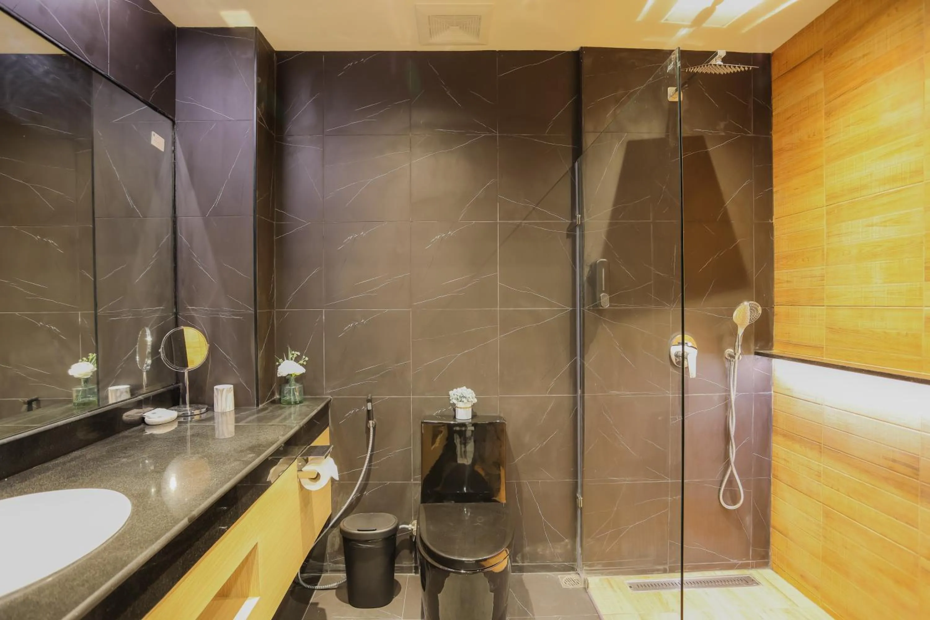 Shower in ETK Patong Resort