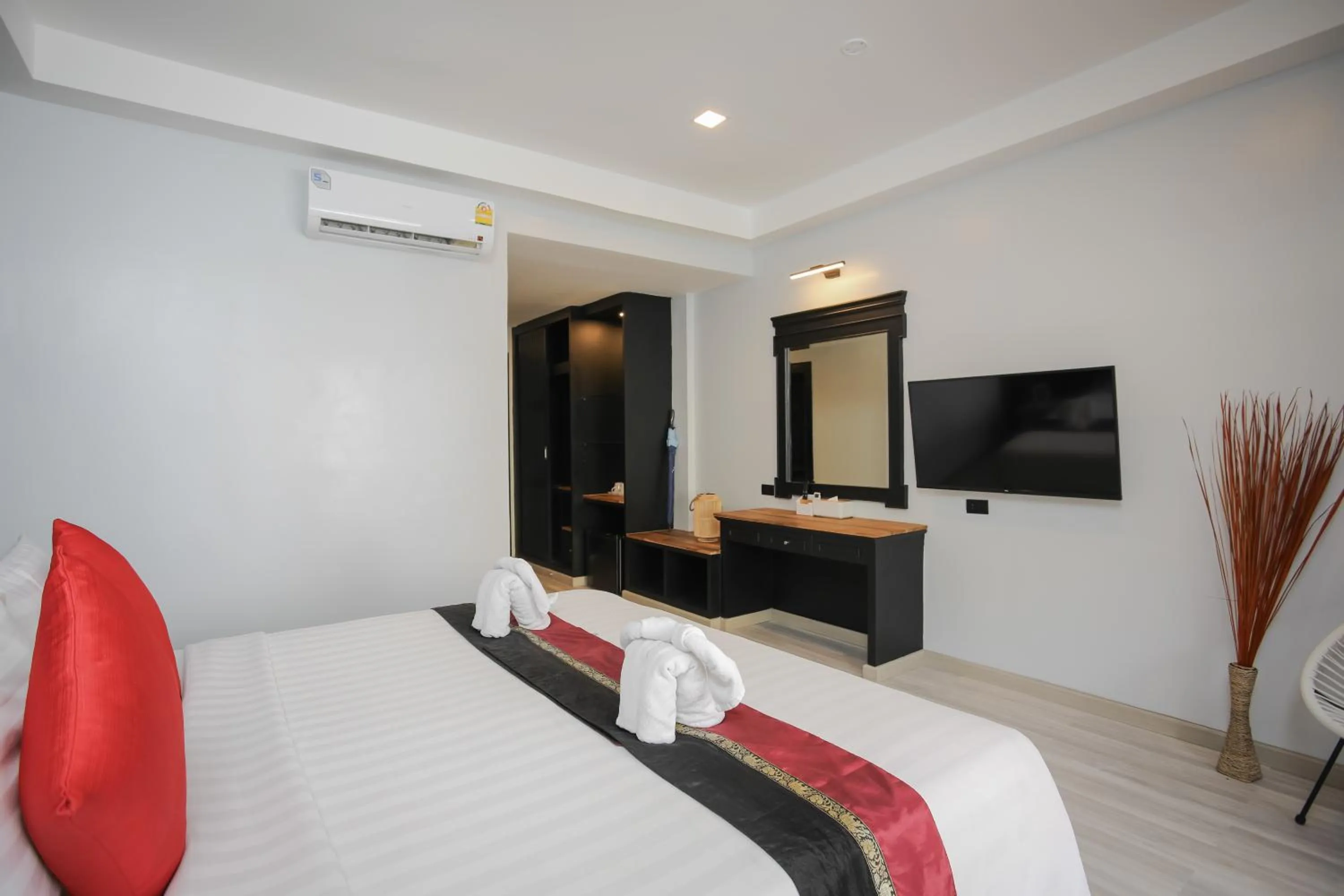 Bed in ETK Patong Resort