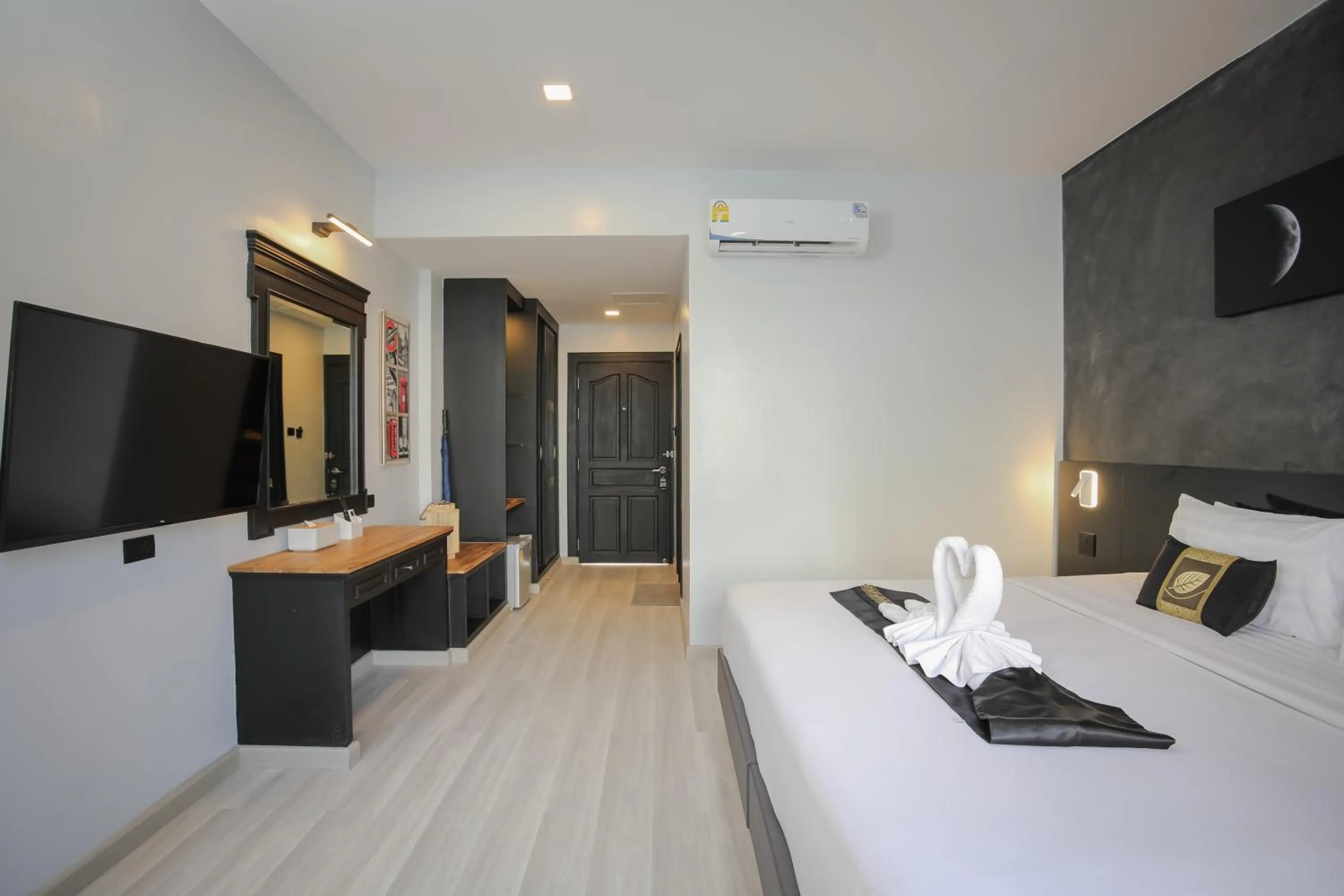 Bed in ETK Patong Resort