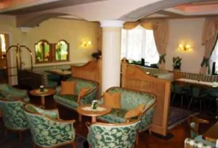 Communal lounge/ TV room in Hotel Florida