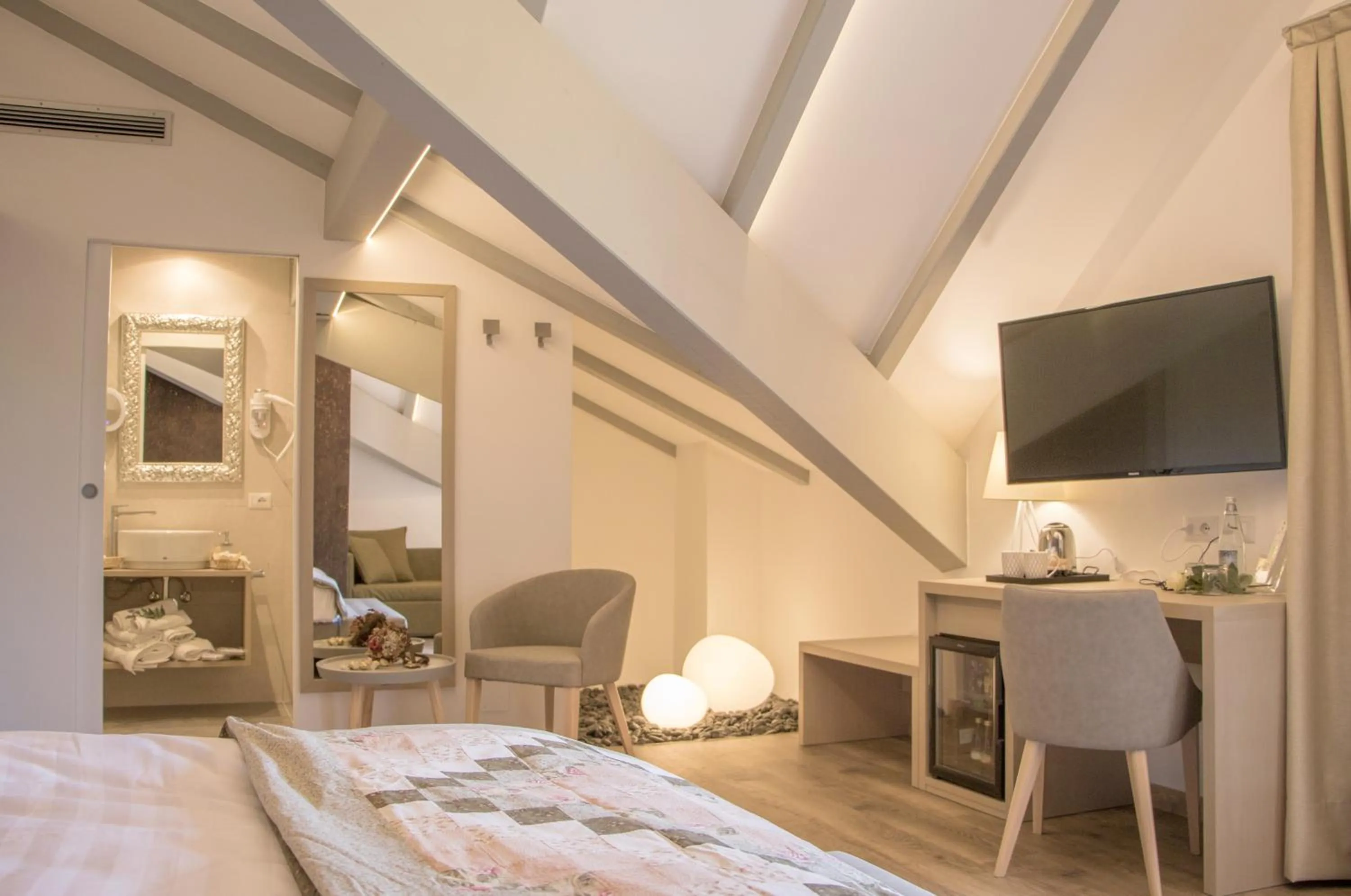 Bed in Hotel Florida