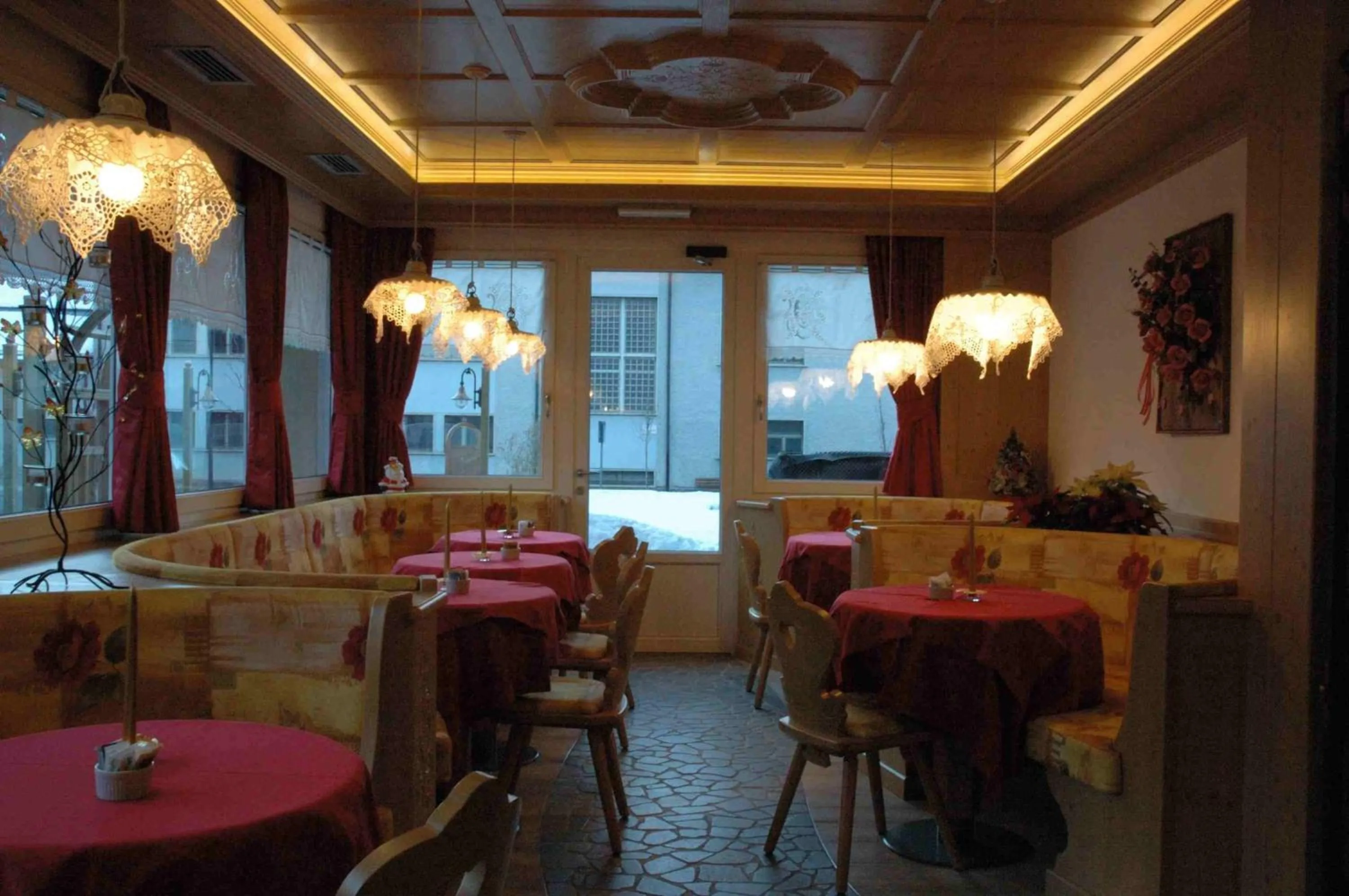 Communal lounge/ TV room in Hotel Bellaria