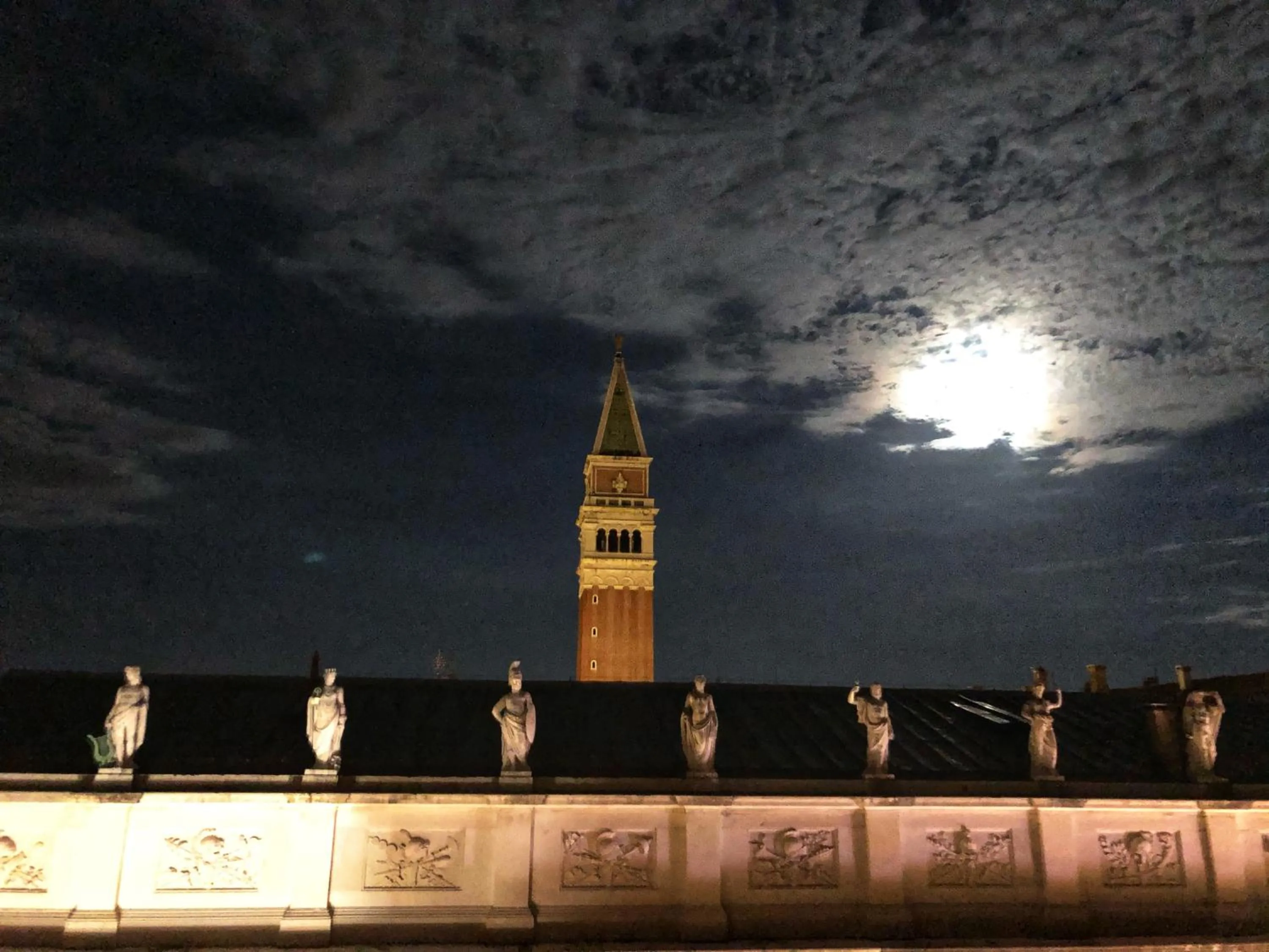 Night in Le Vele di Venezia